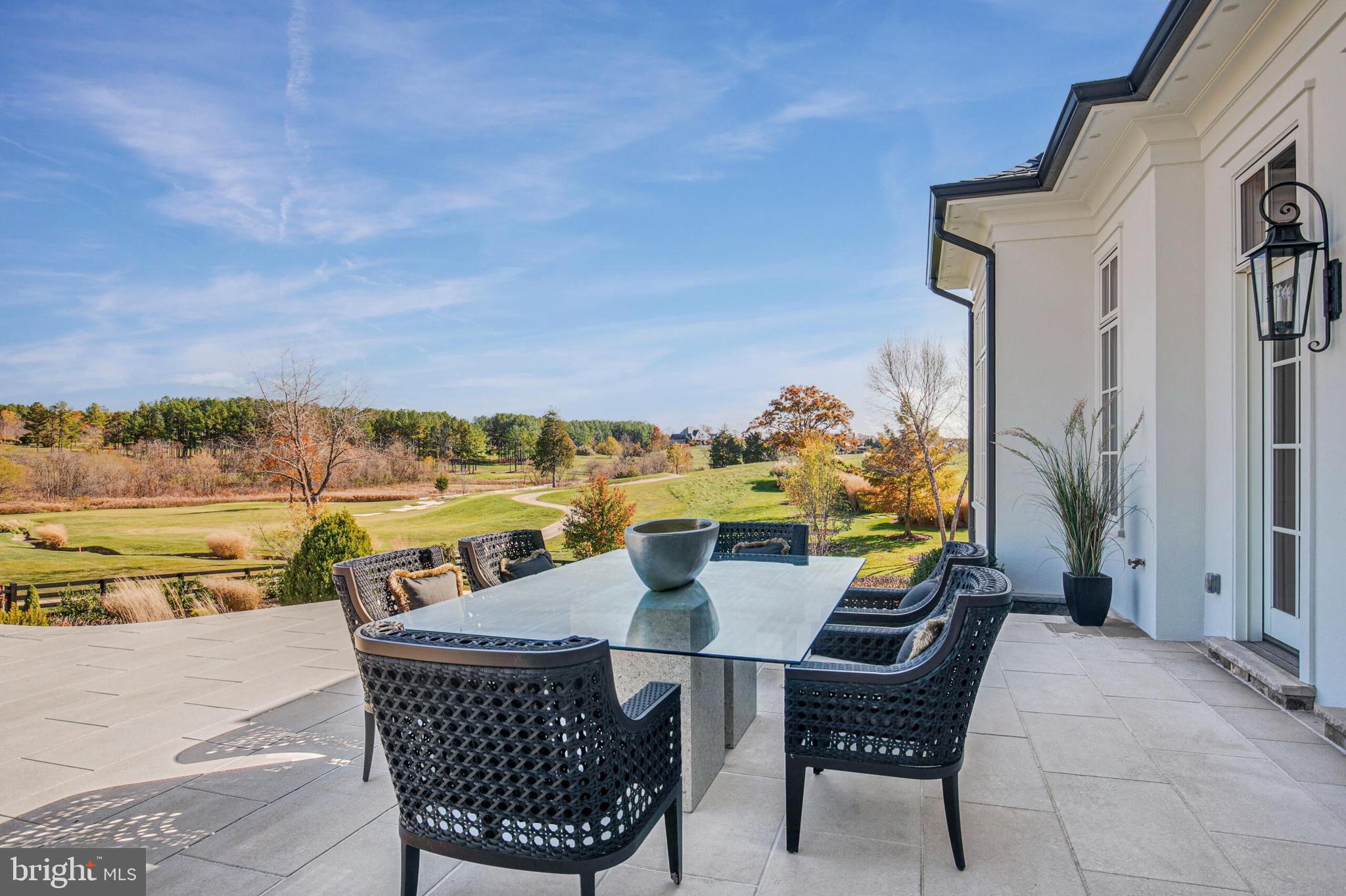 CREIGHTON FARMS - Residential