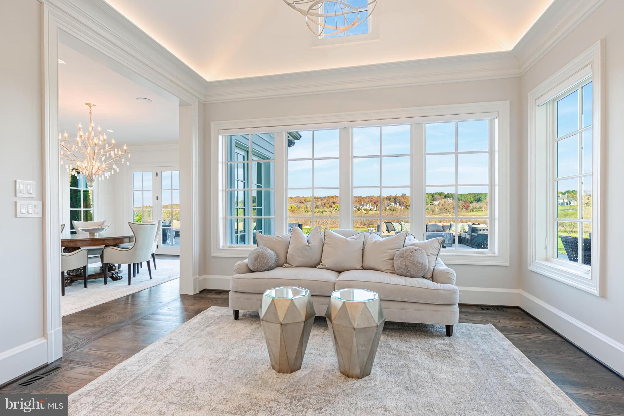 CREIGHTON FARMS - Residential