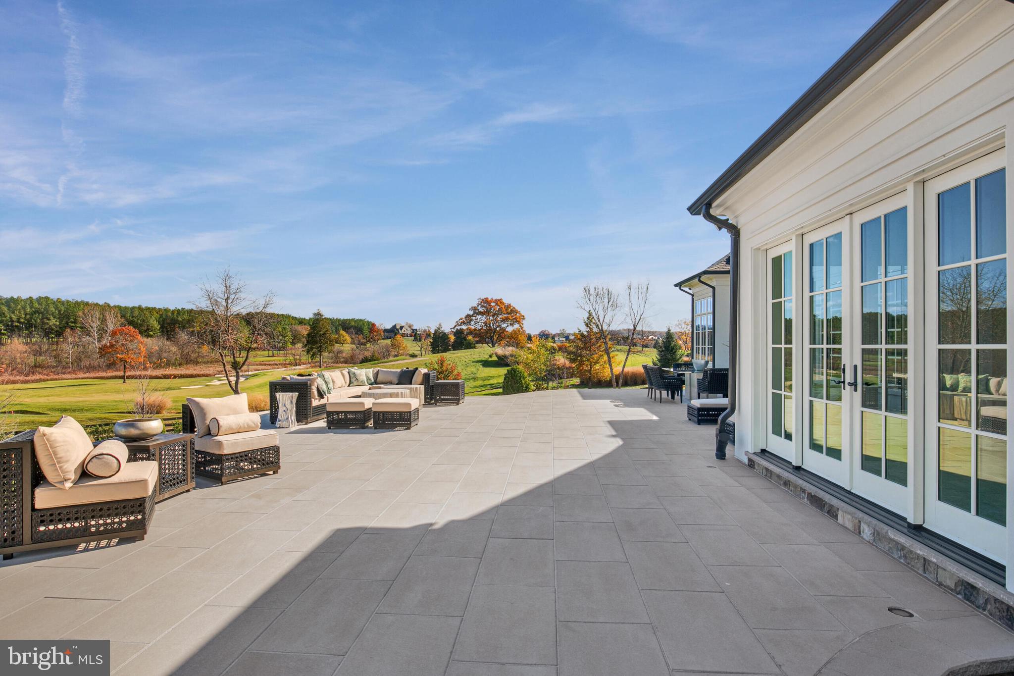 CREIGHTON FARMS - Residential