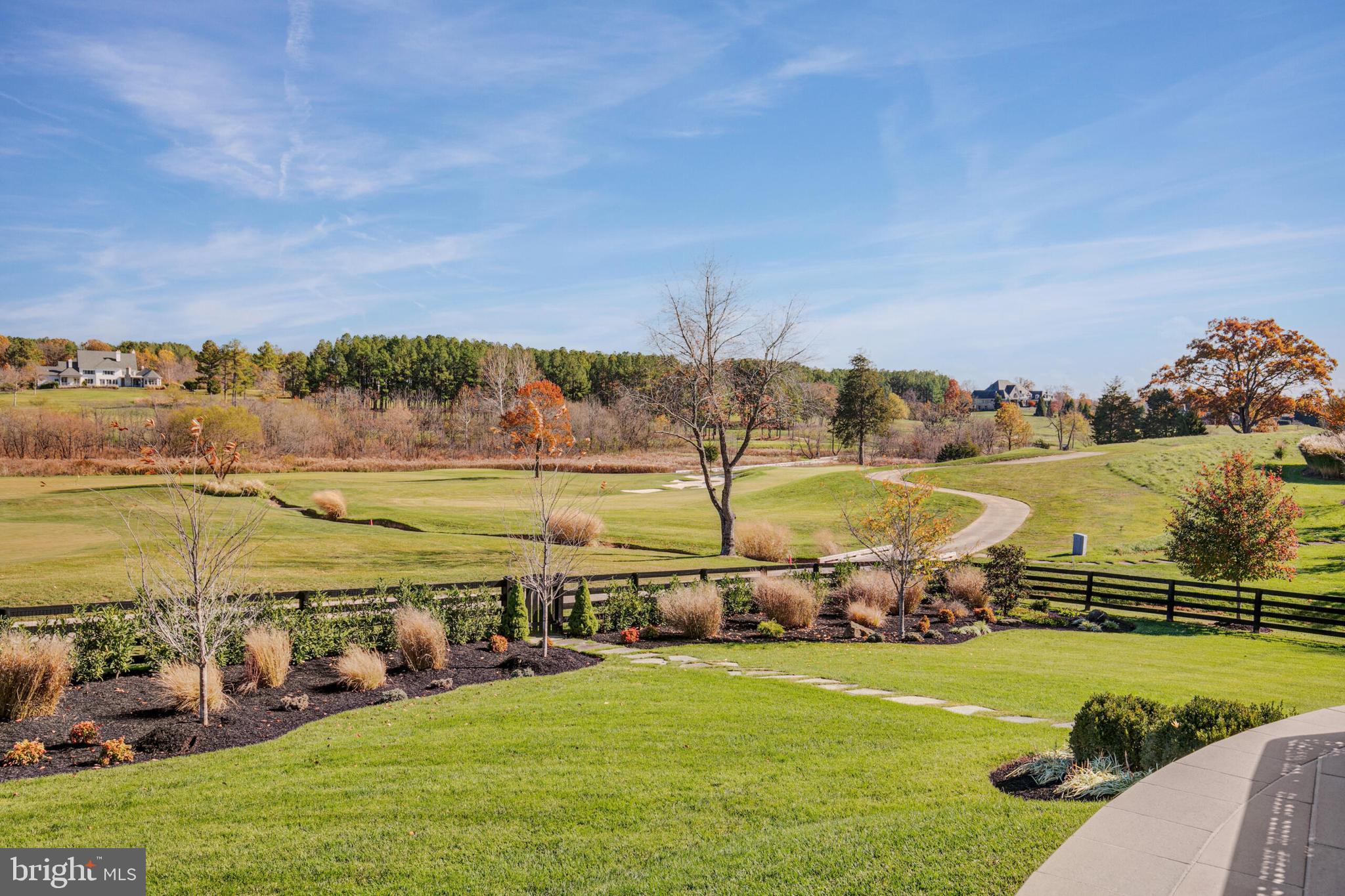 CREIGHTON FARMS - Residential