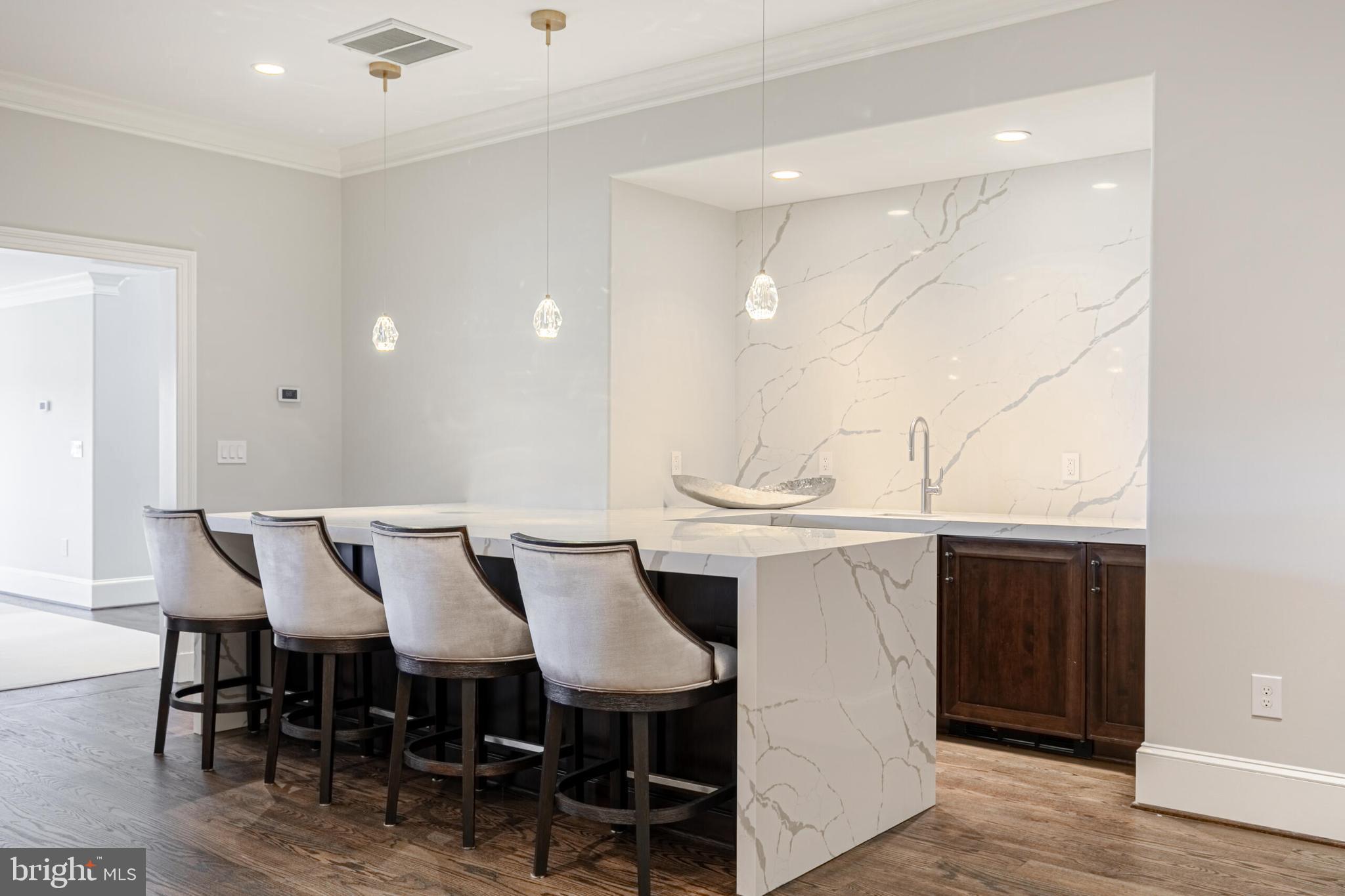 CREIGHTON FARMS - Residential