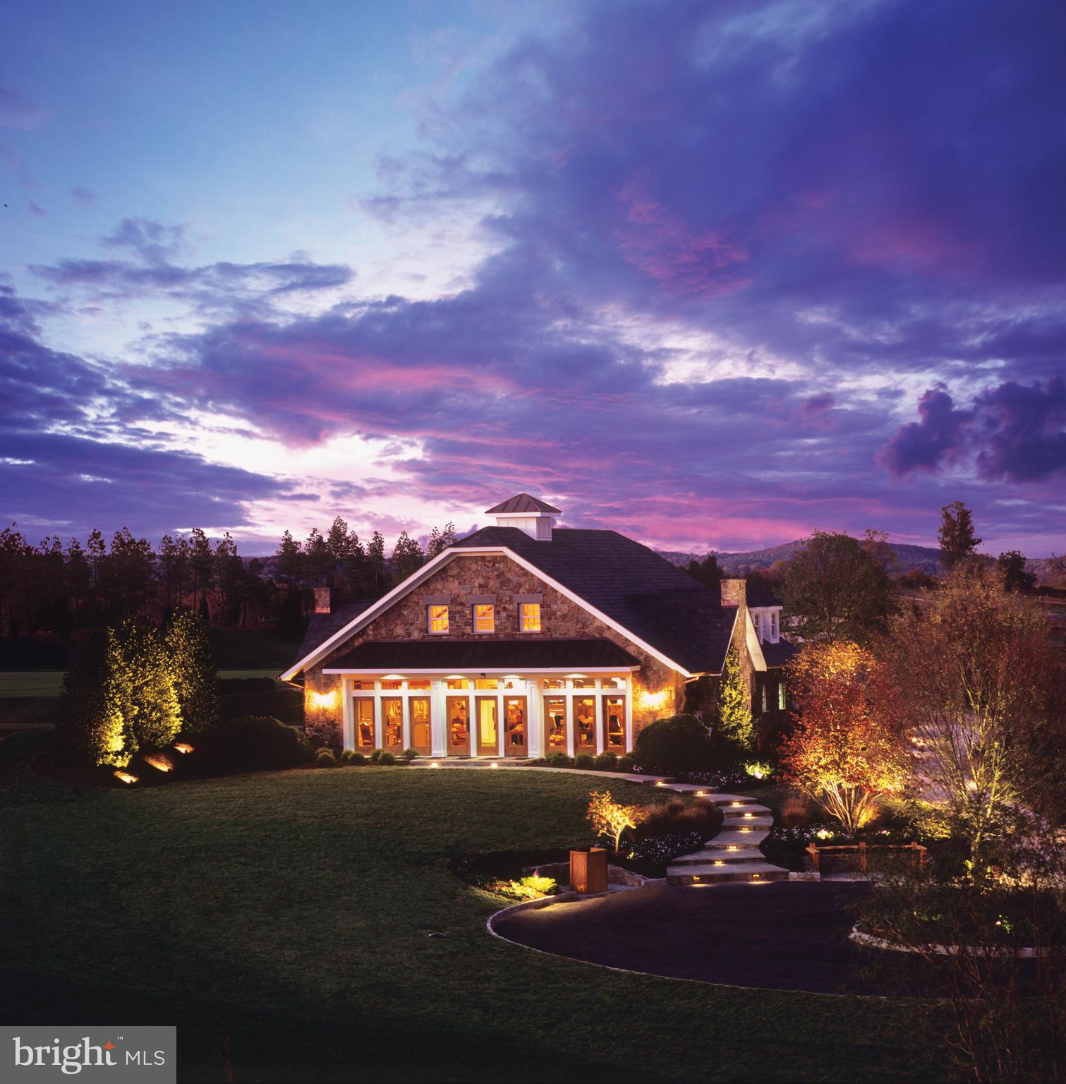CREIGHTON FARMS - Residential