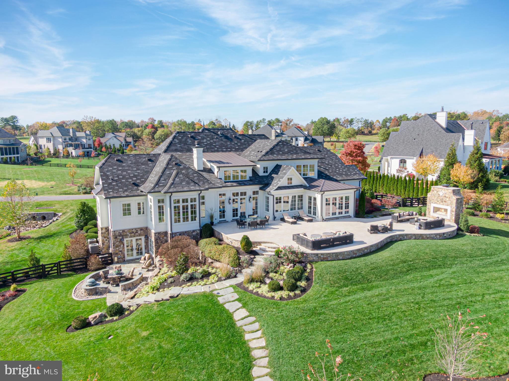 CREIGHTON FARMS - Residential