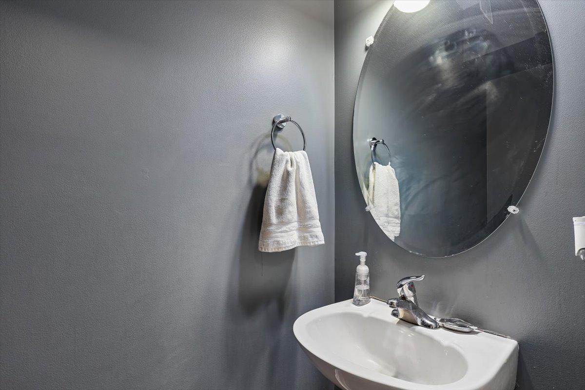 VILLAS AT SEVERNA PARK - Residential