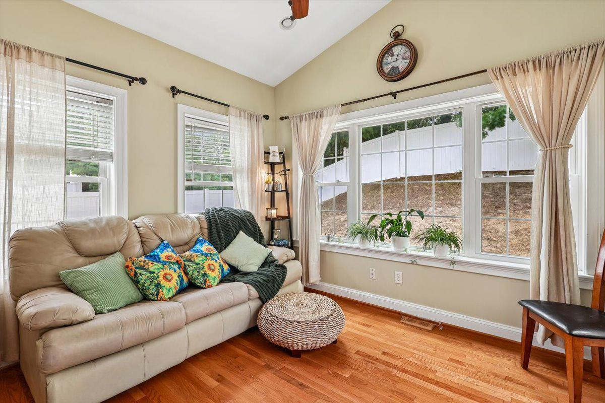 VILLAS AT SEVERNA PARK - Residential
