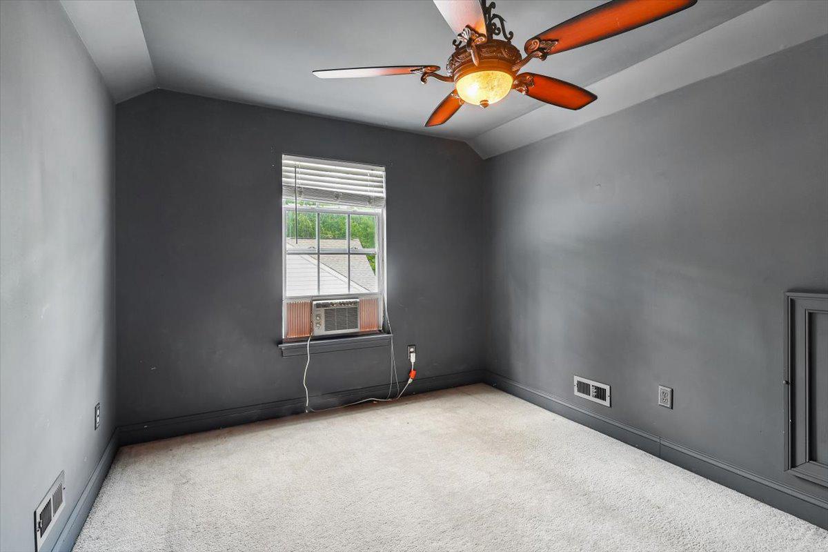 VILLAS AT SEVERNA PARK - Residential