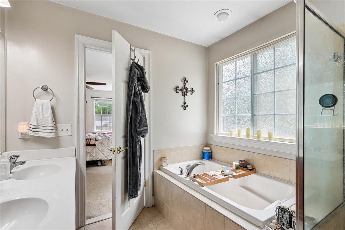VILLAS AT SEVERNA PARK - Residential