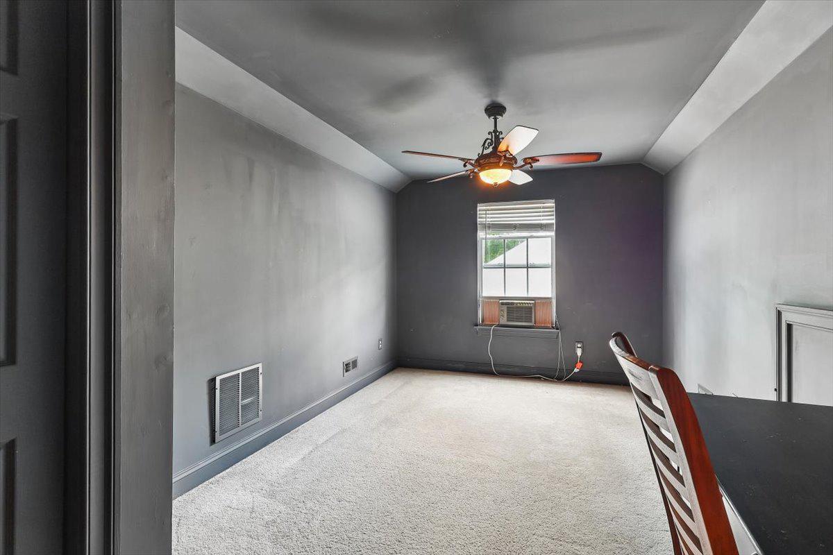VILLAS AT SEVERNA PARK - Residential