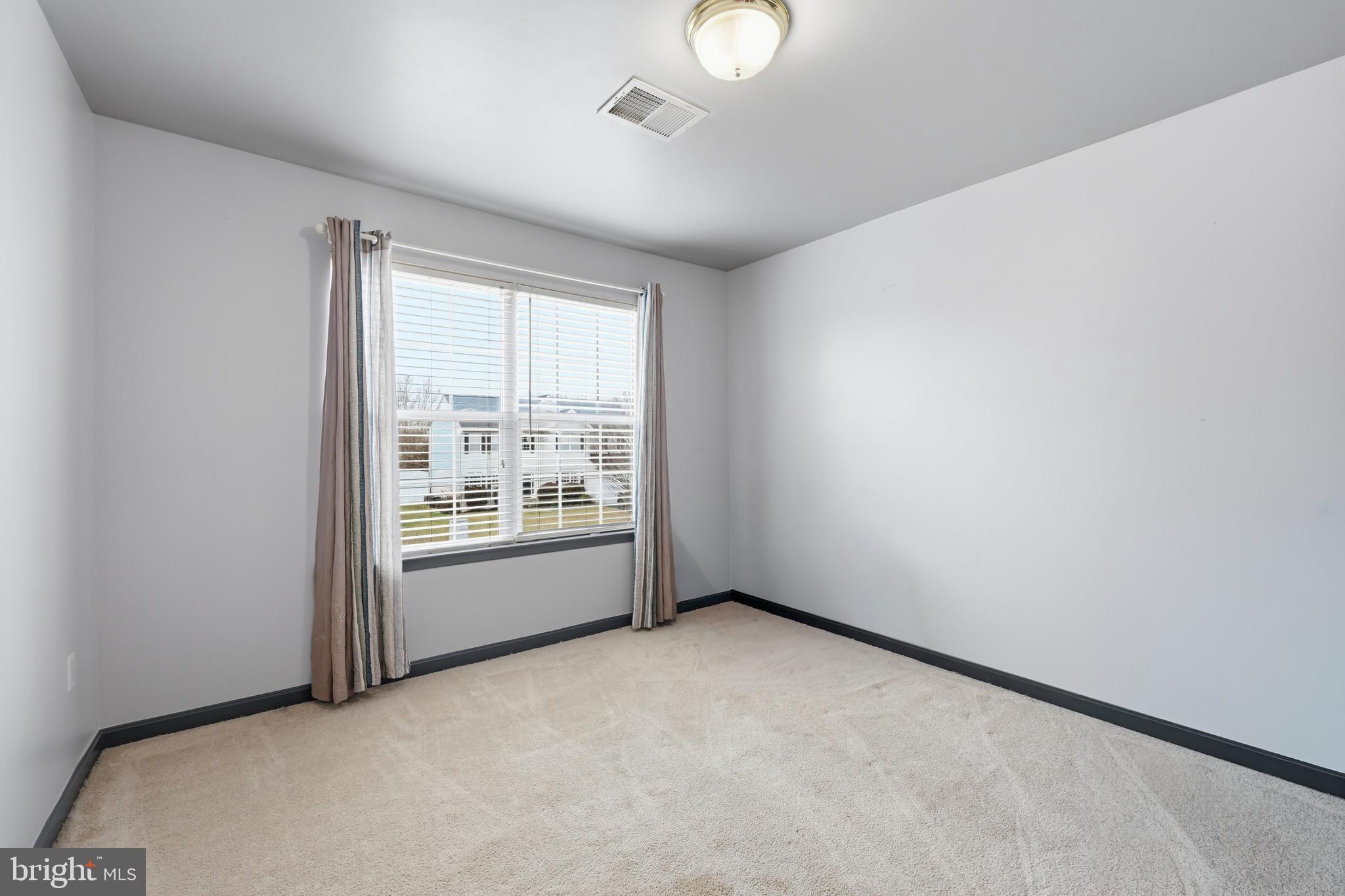 NORTH BROOK - Residential