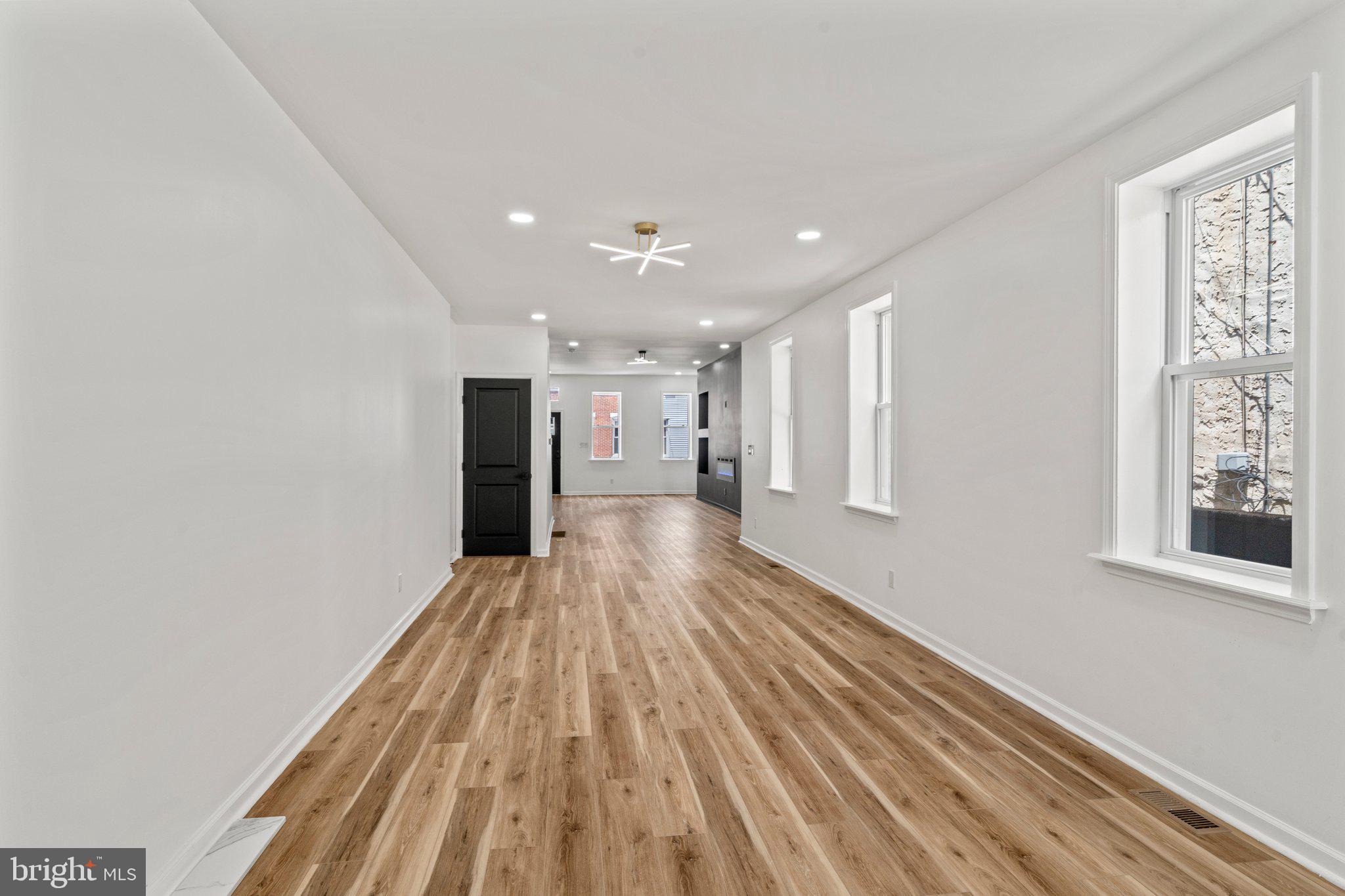 POINT BREEZE - Residential