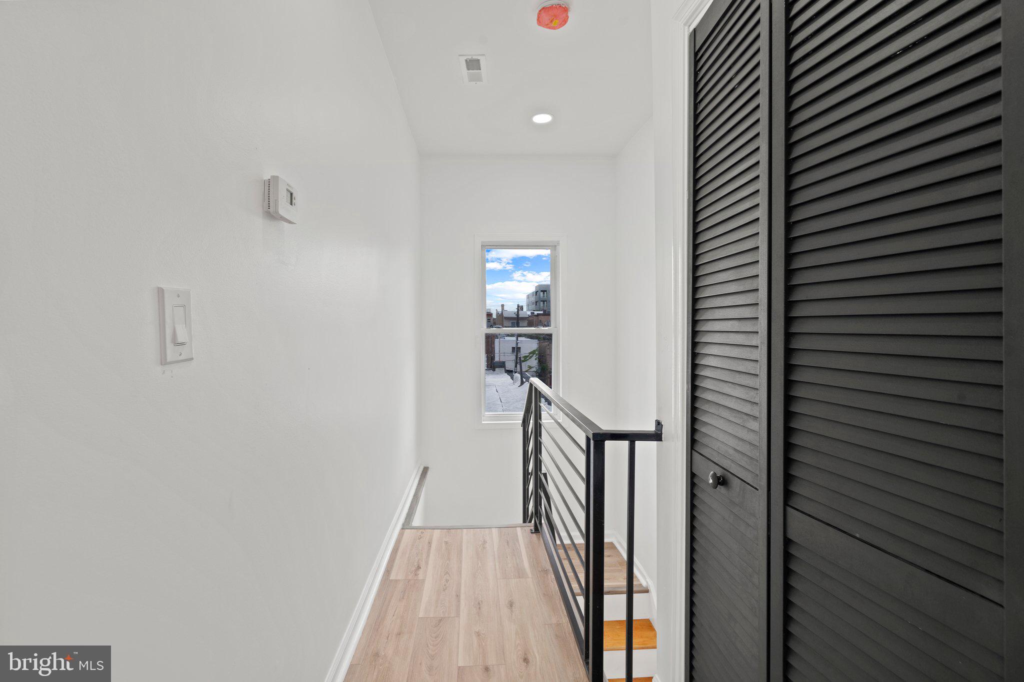 POINT BREEZE - Residential