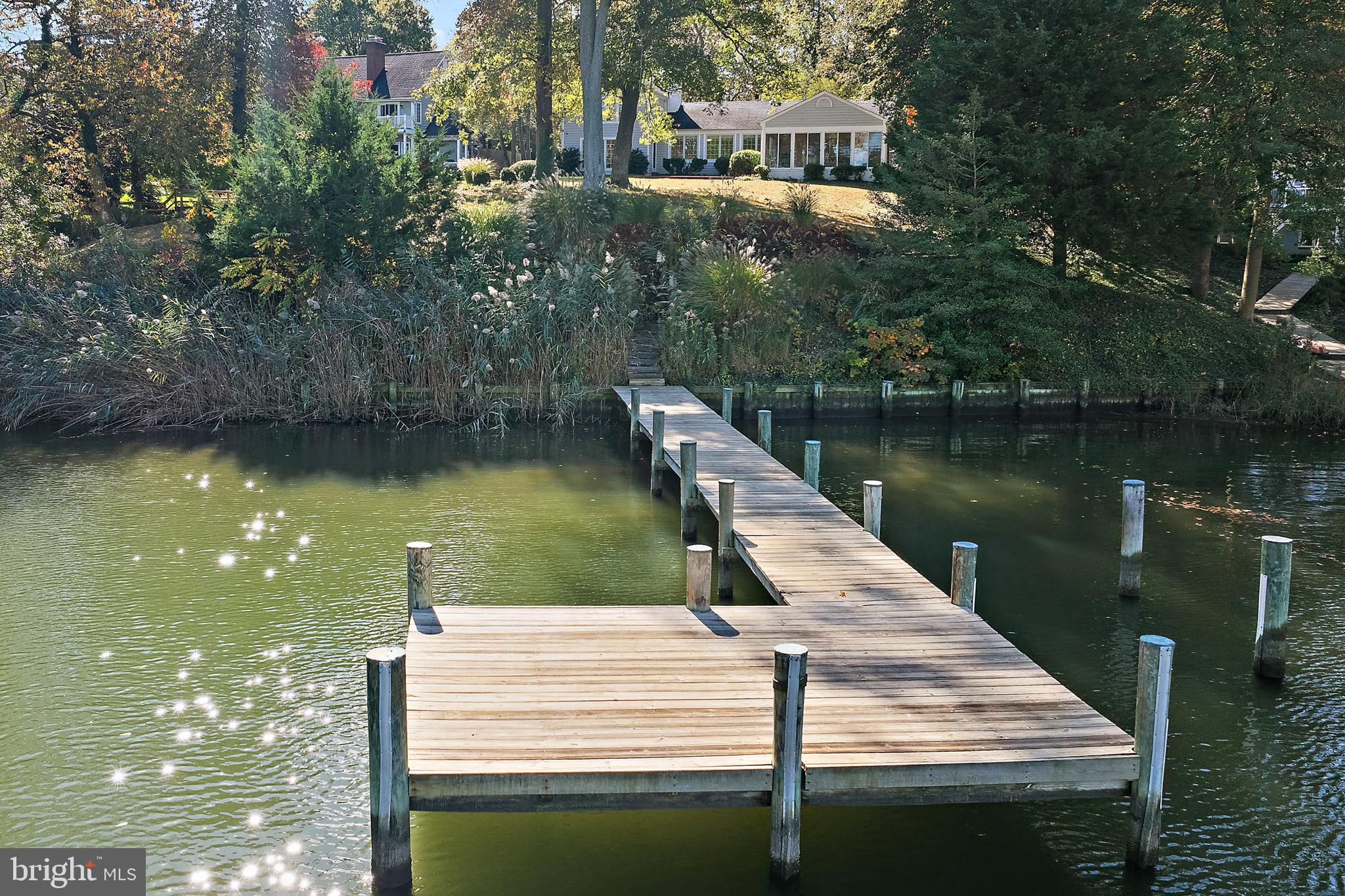 ANNAPOLIS COVE - Residential