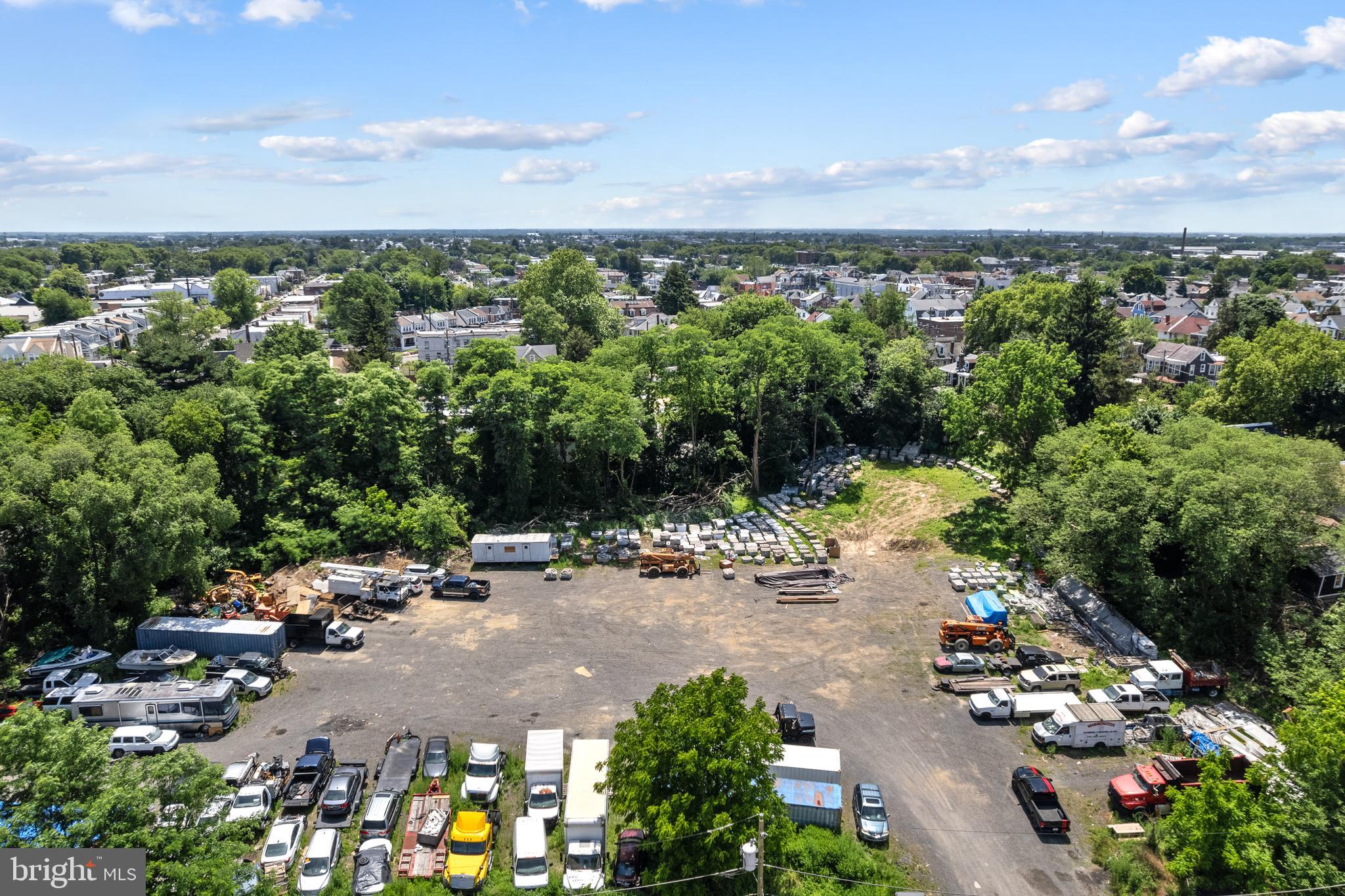 LAWNDALE - Commercial Sale