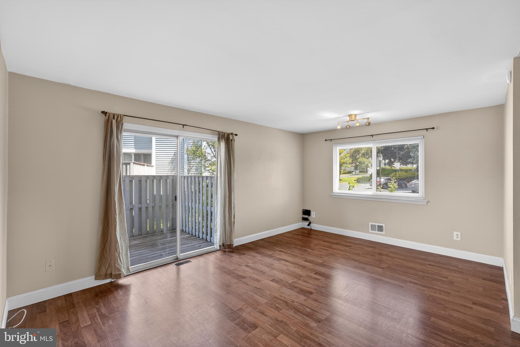 EAGLE RIDGE - Residential