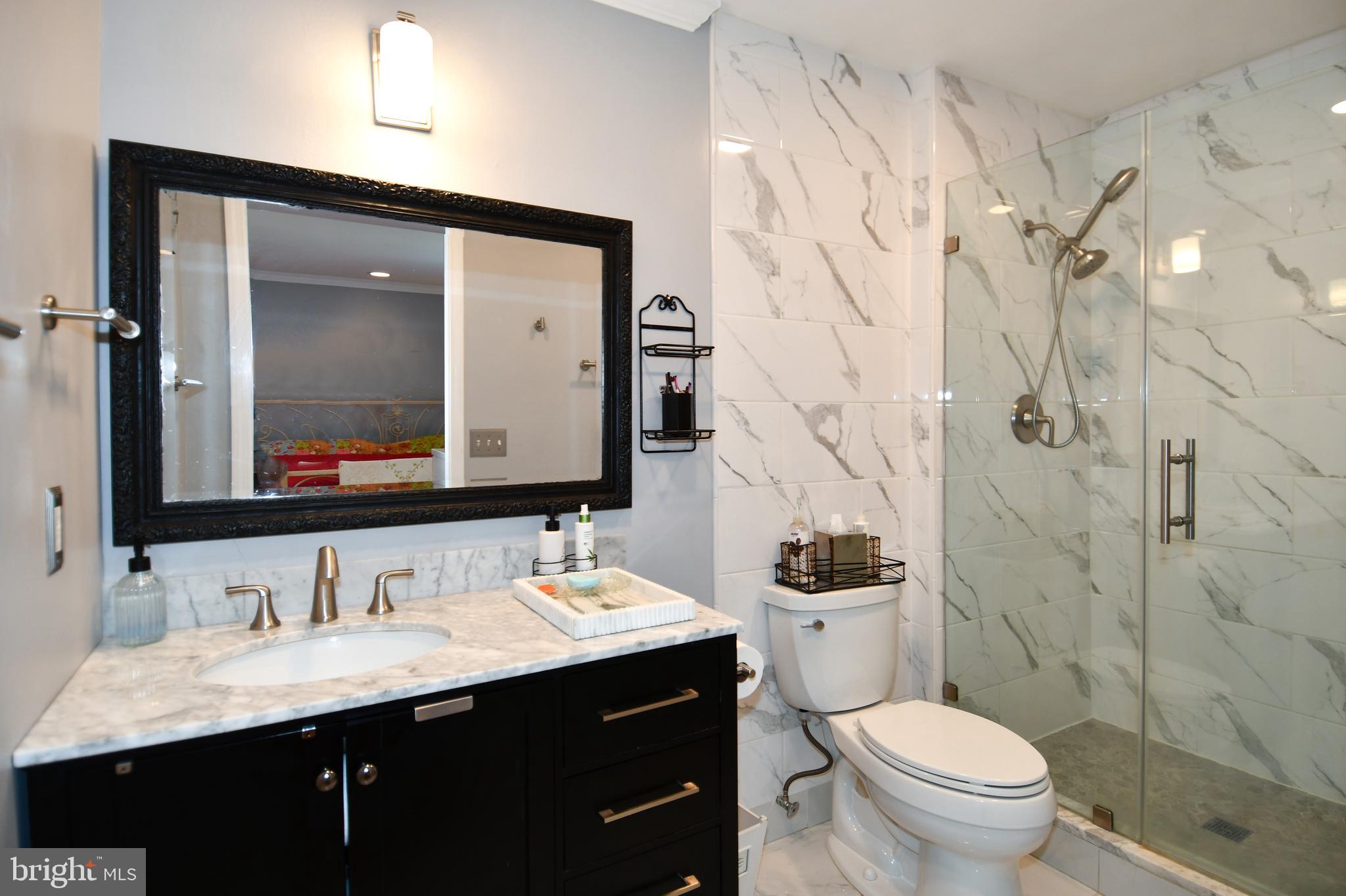 LEISURE WORLD - Residential