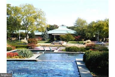 LEISURE WORLD - Residential