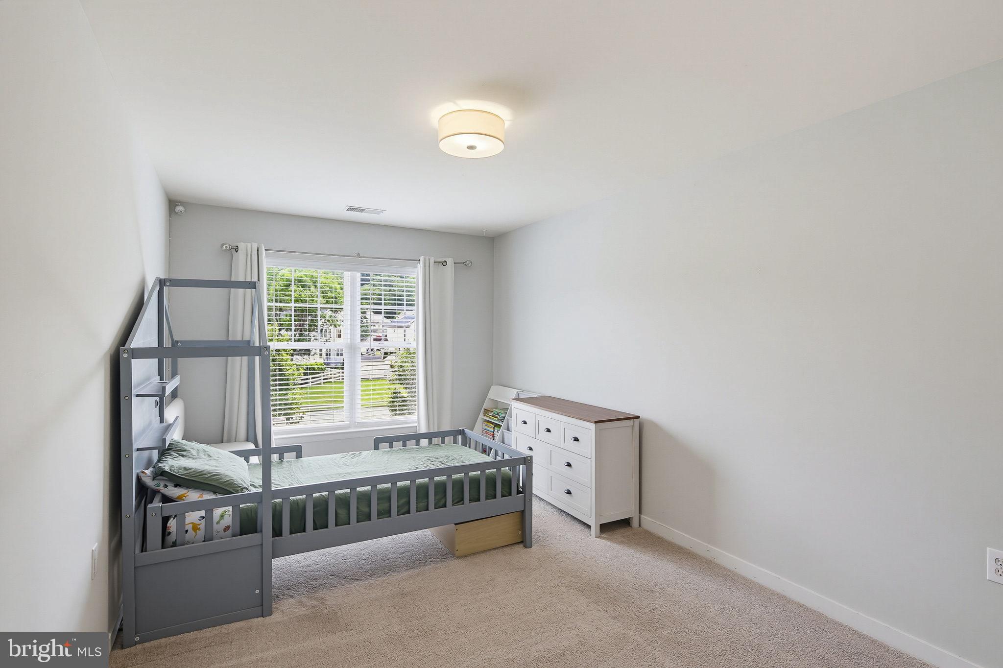 THE MEADOW AT NEW MARKET - Residential