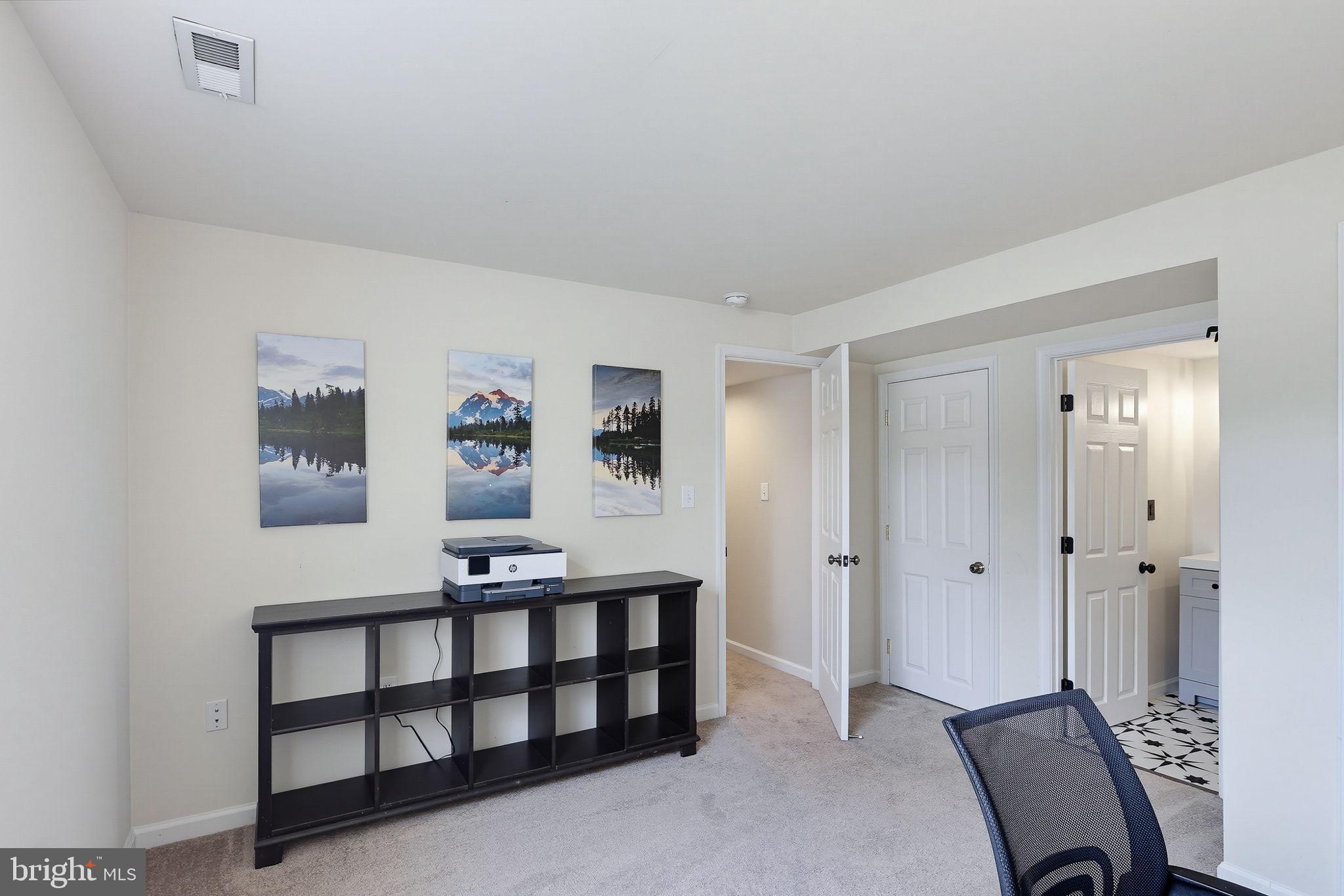 THE MEADOW AT NEW MARKET - Residential