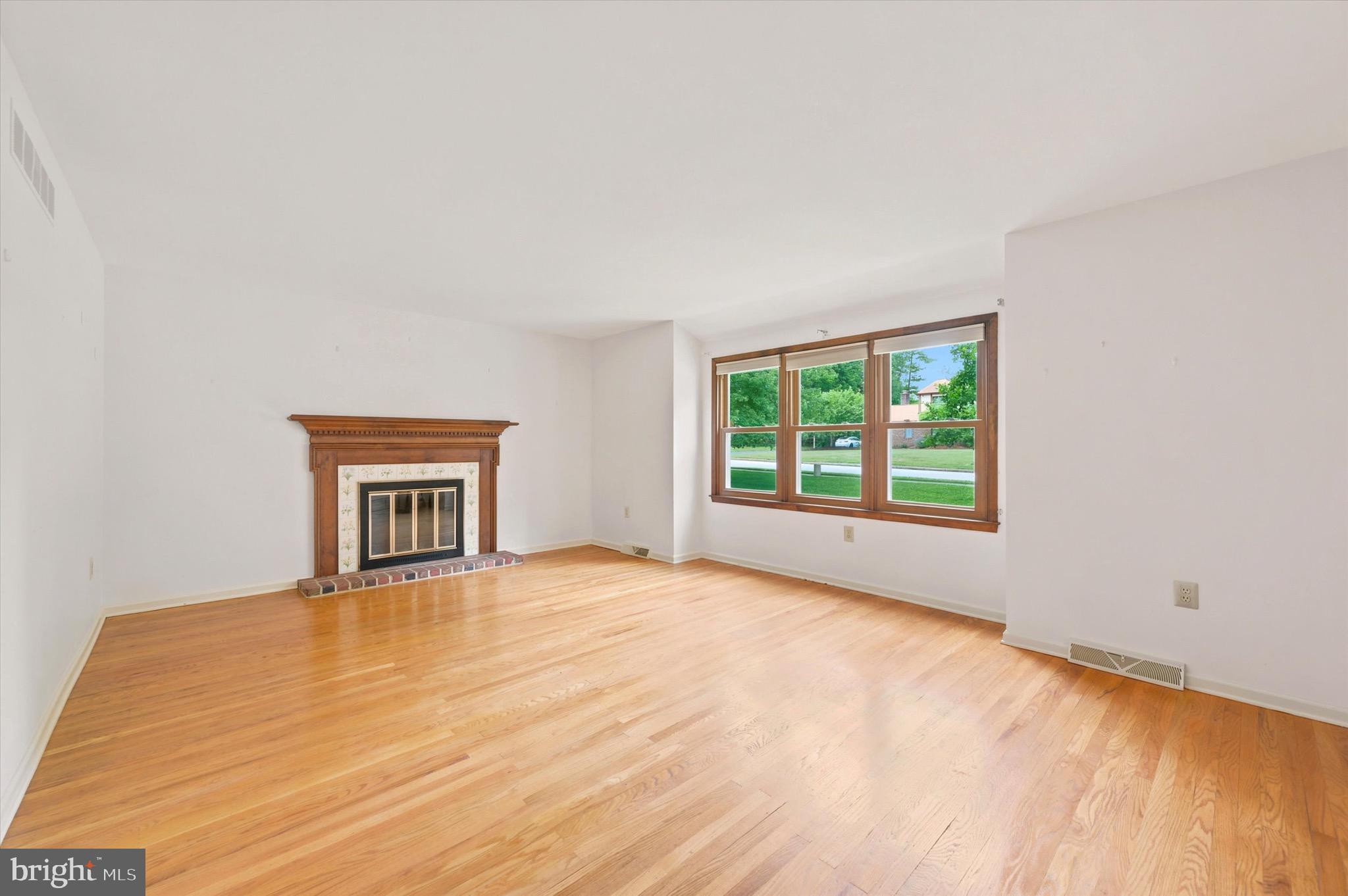 LAFAYETTE HILL - Residential