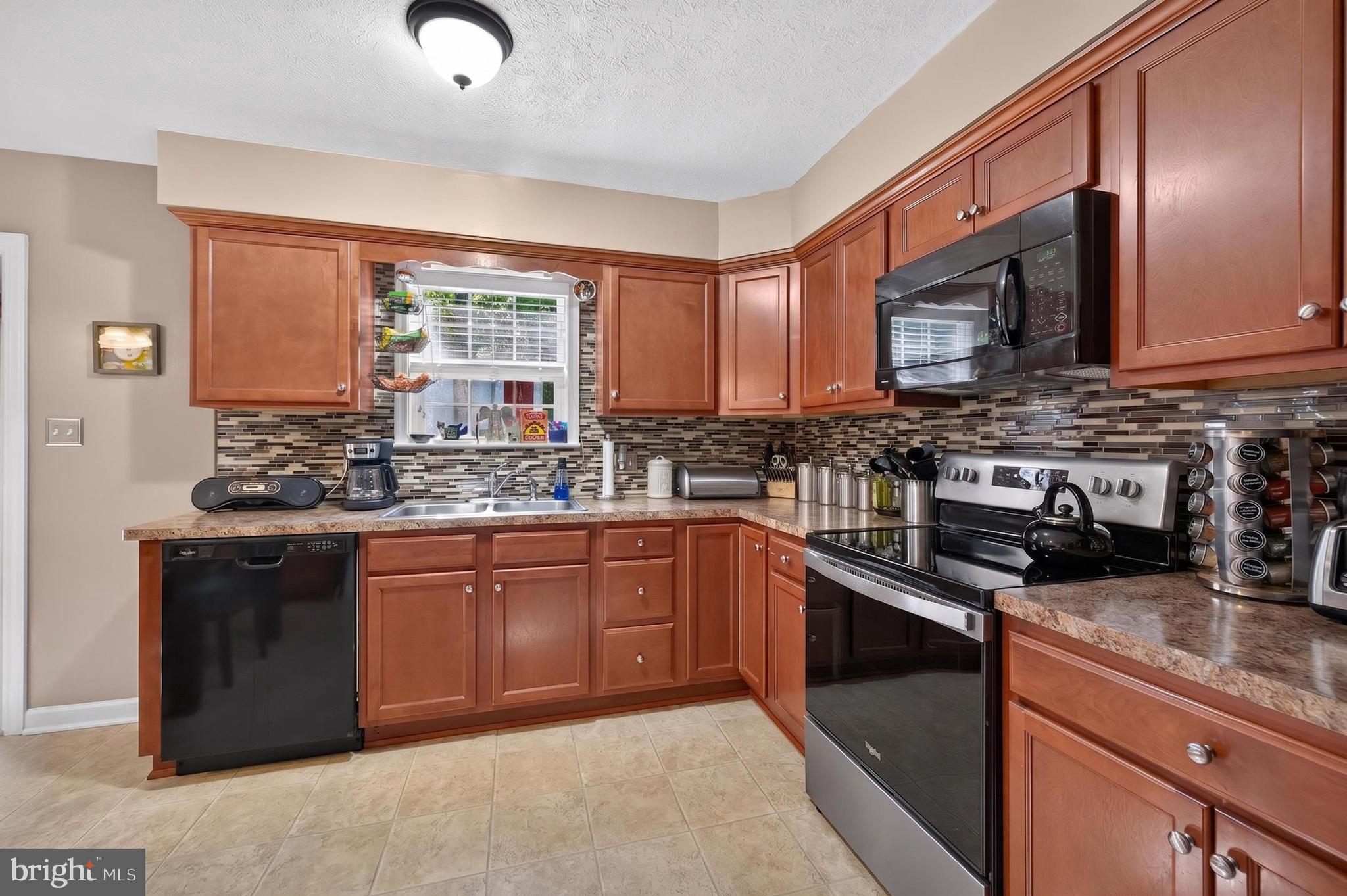 SHEN FARMS RIVERVIEW - Residential