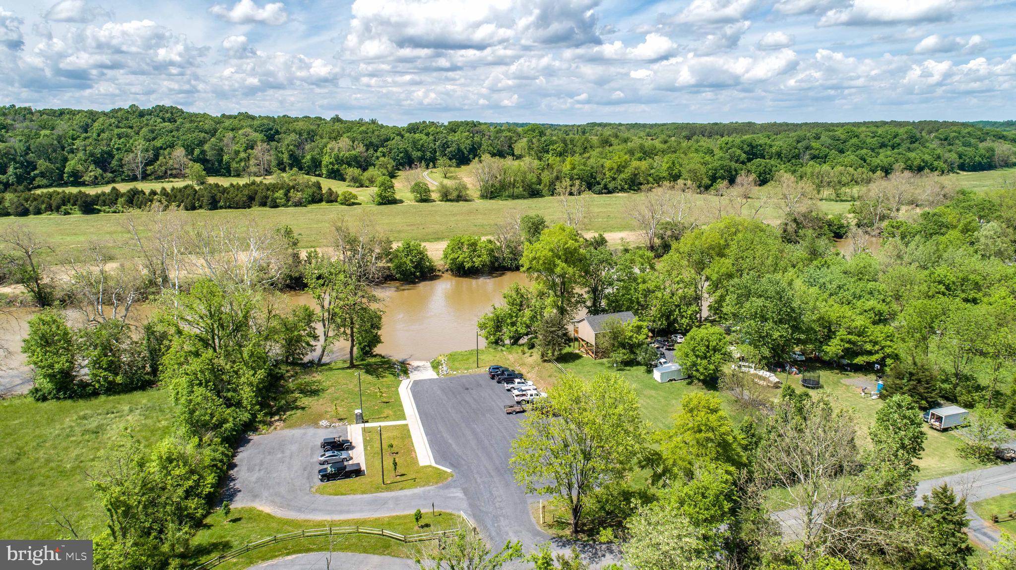 SHEN FARMS RIVERVIEW - Residential