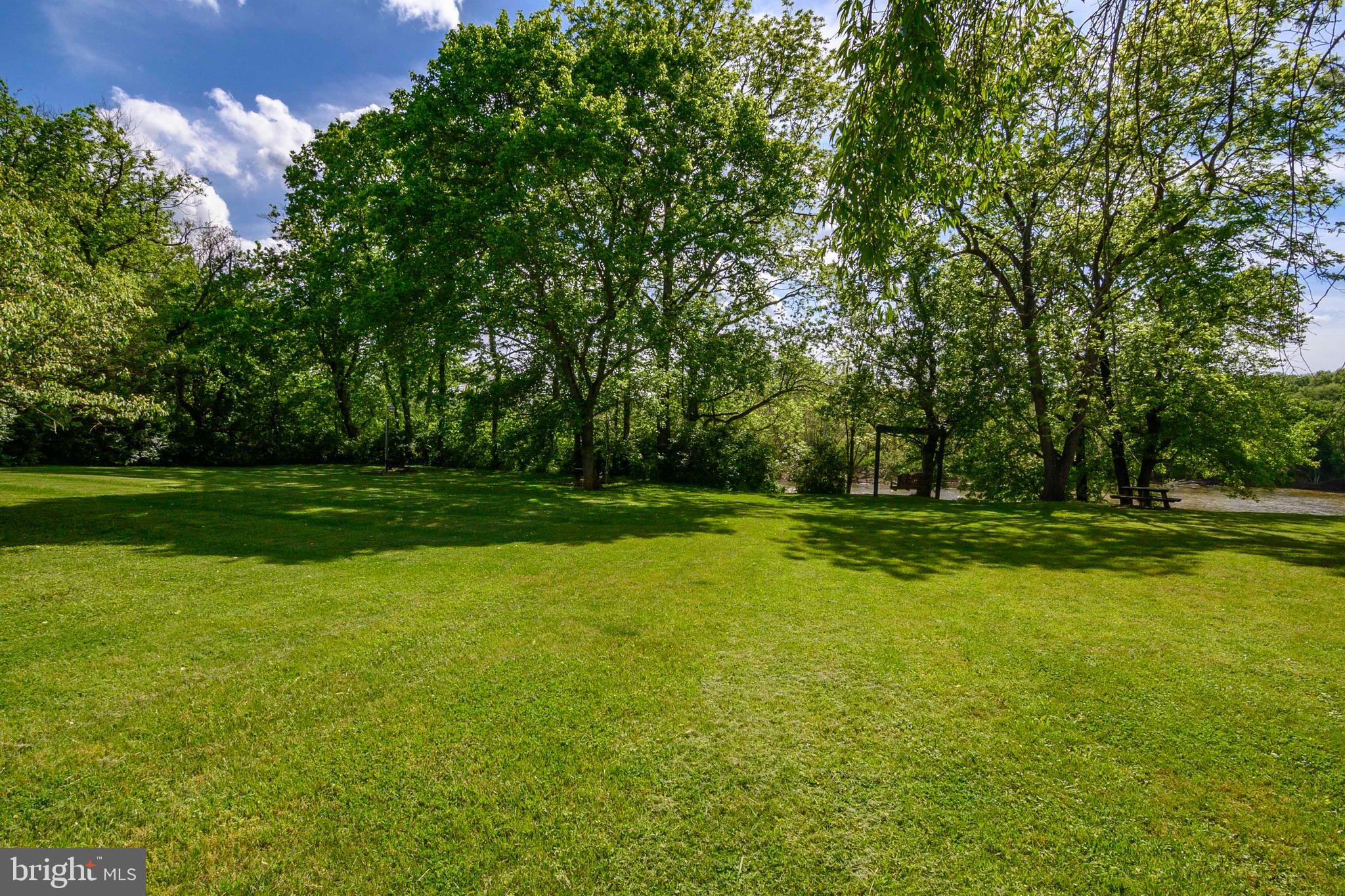 SHEN FARMS RIVERVIEW - Residential