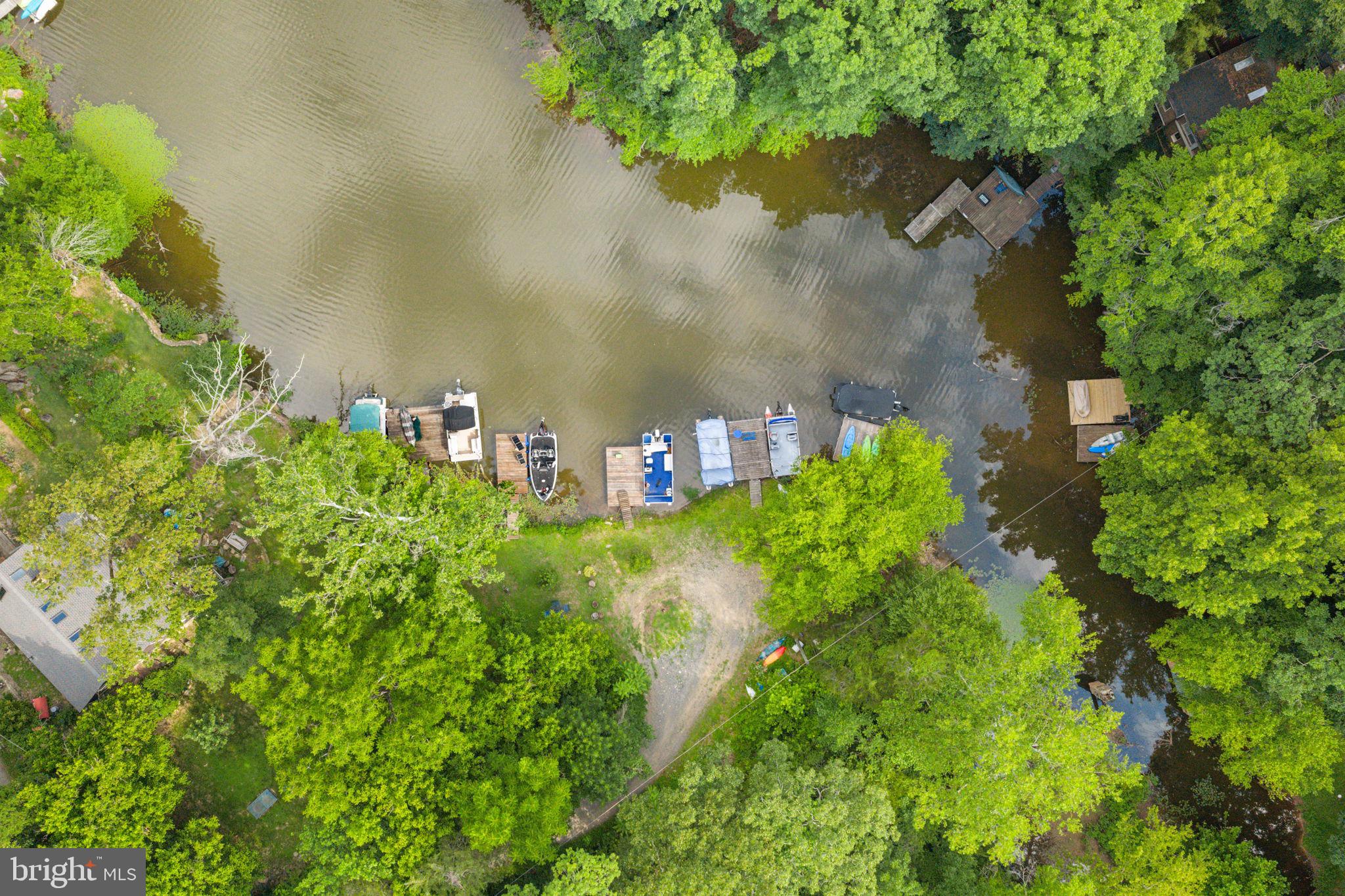 LION TRACT LAKE JACKSON - Residential
