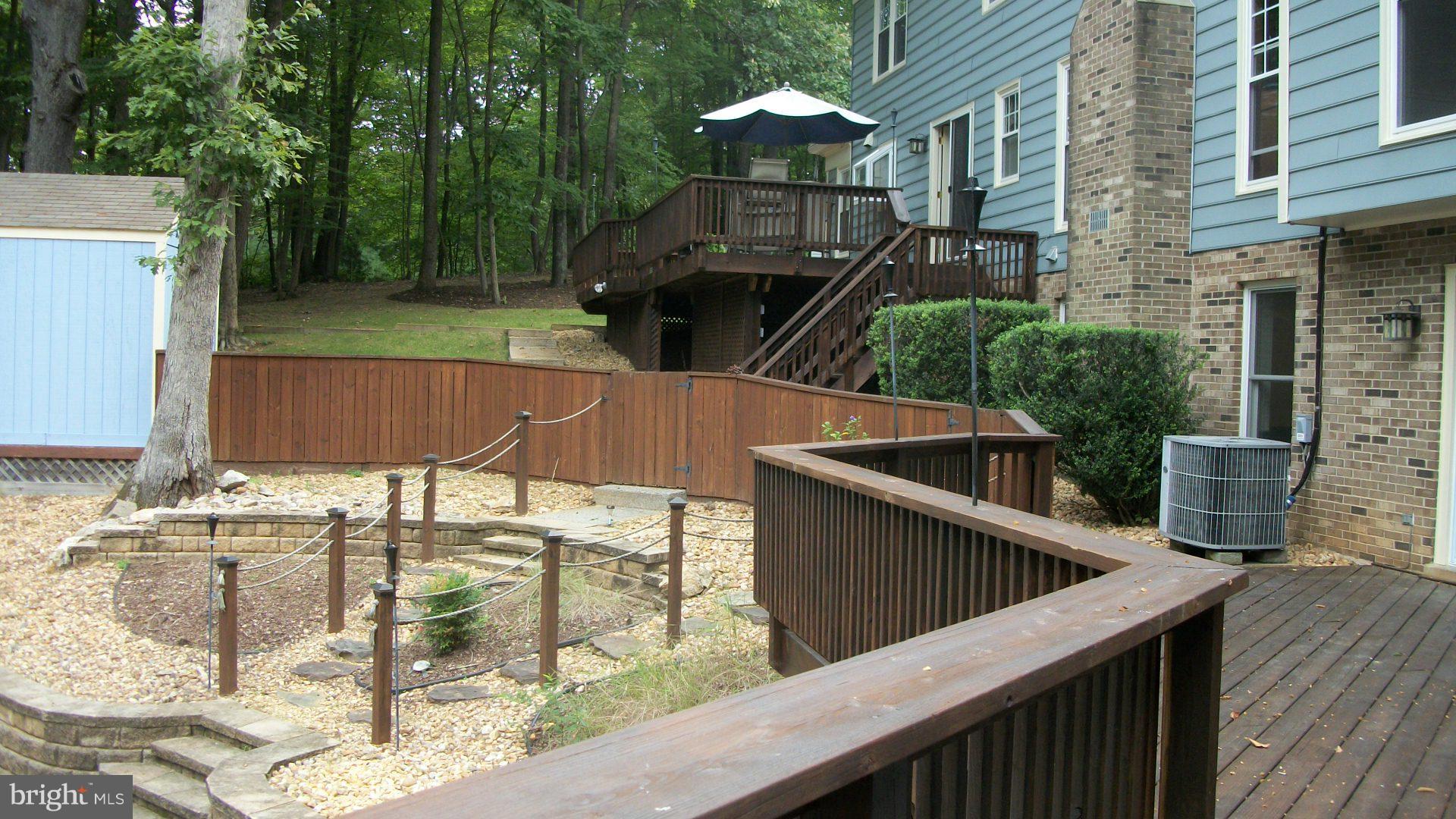 OCCOQUAN OAKS - Residential