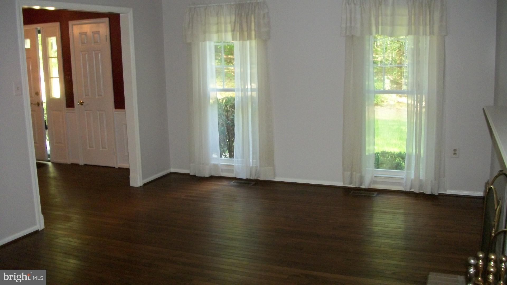 OCCOQUAN OAKS - Residential