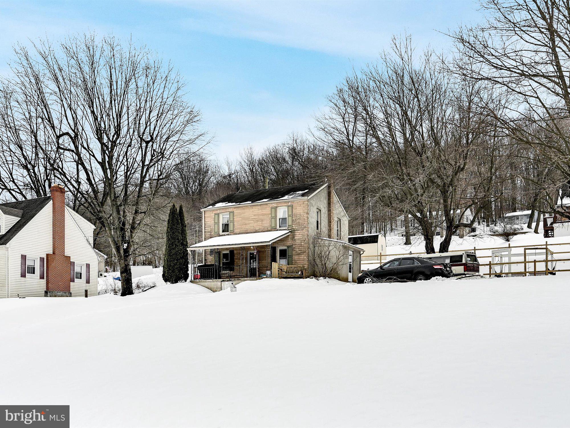 Welcome home to 41 Pine Street!  Located on a large corner lot with views overlooking the neighborhood, this property has a lot to offer at a very competitive price point.  This home features over 1,300 square feet with three large bedrooms (including a walk-in closet in the primary) and an updated bath (including tile stall shower). Other updates include: updated kitchen/cabinetry, new flooring throughout, fresh paint throughout, recessed lighting in kitchen, built-in coat rack/cubby, dining room accent wall, new refrigerator and oven, stairway balusters, outdoor fire pit and fenced-in yard.