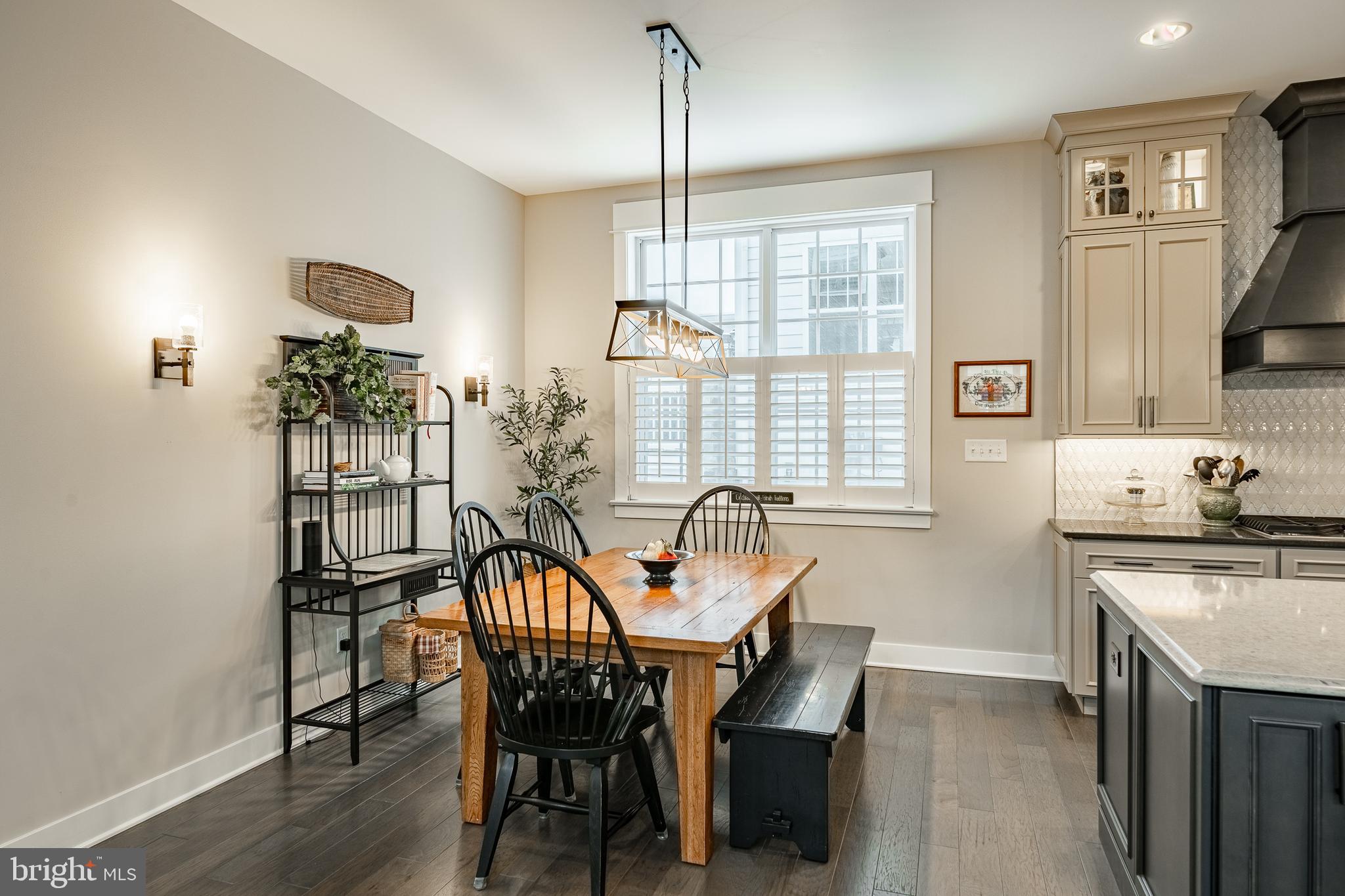 SPRING OAK - Residential