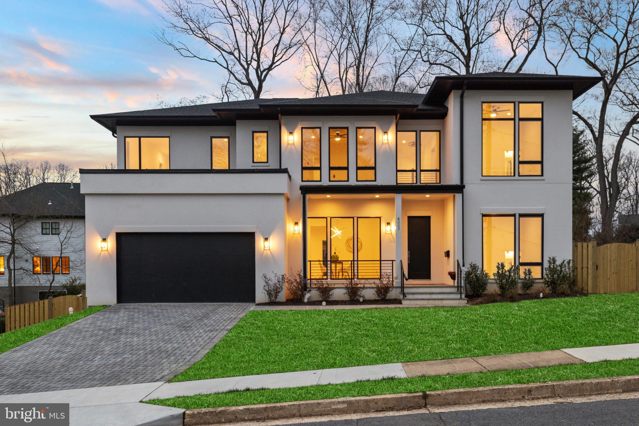 GOLF CLUB MANOR - Residential