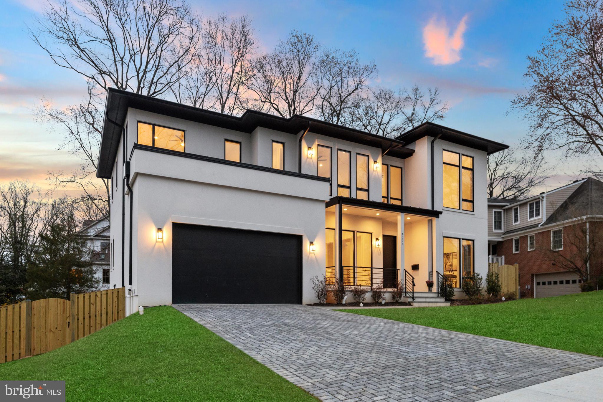 GOLF CLUB MANOR - Residential