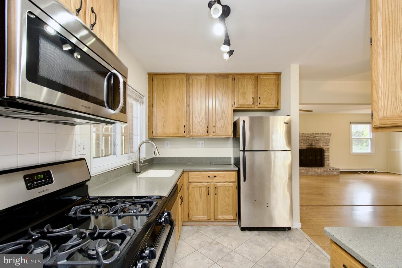 NORTH SPRINGFIELD - Residential