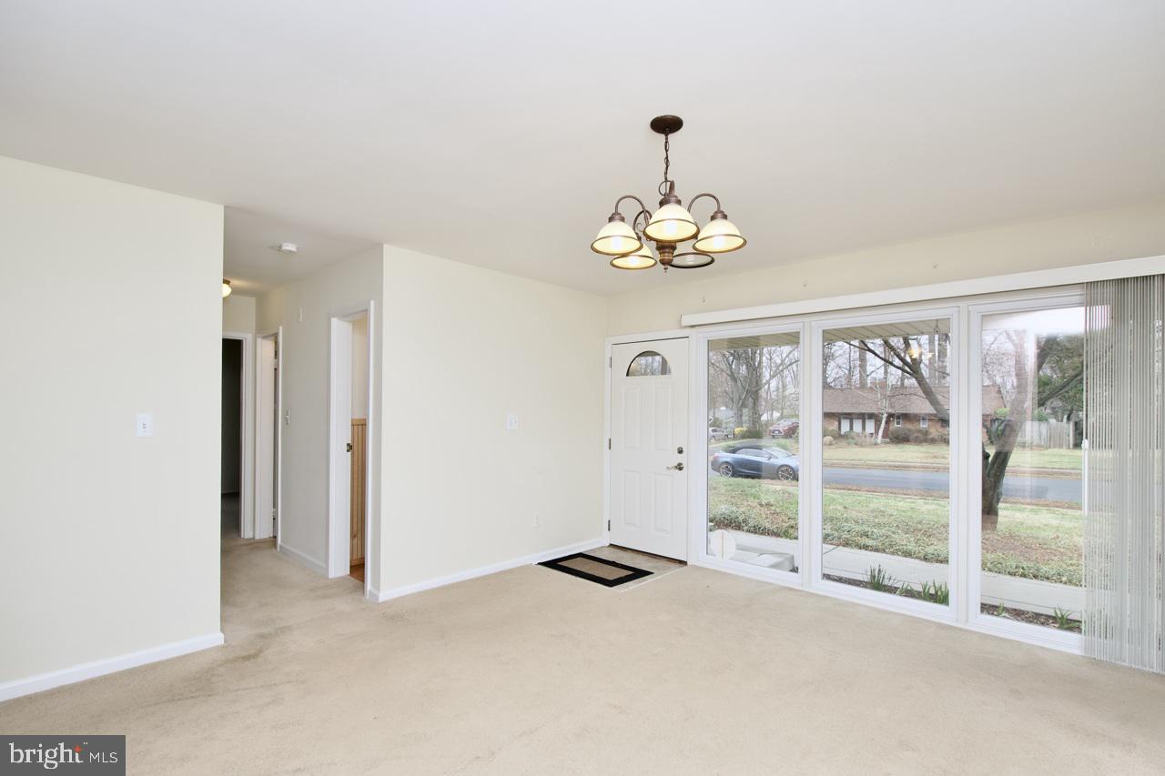 NORTH SPRINGFIELD - Residential