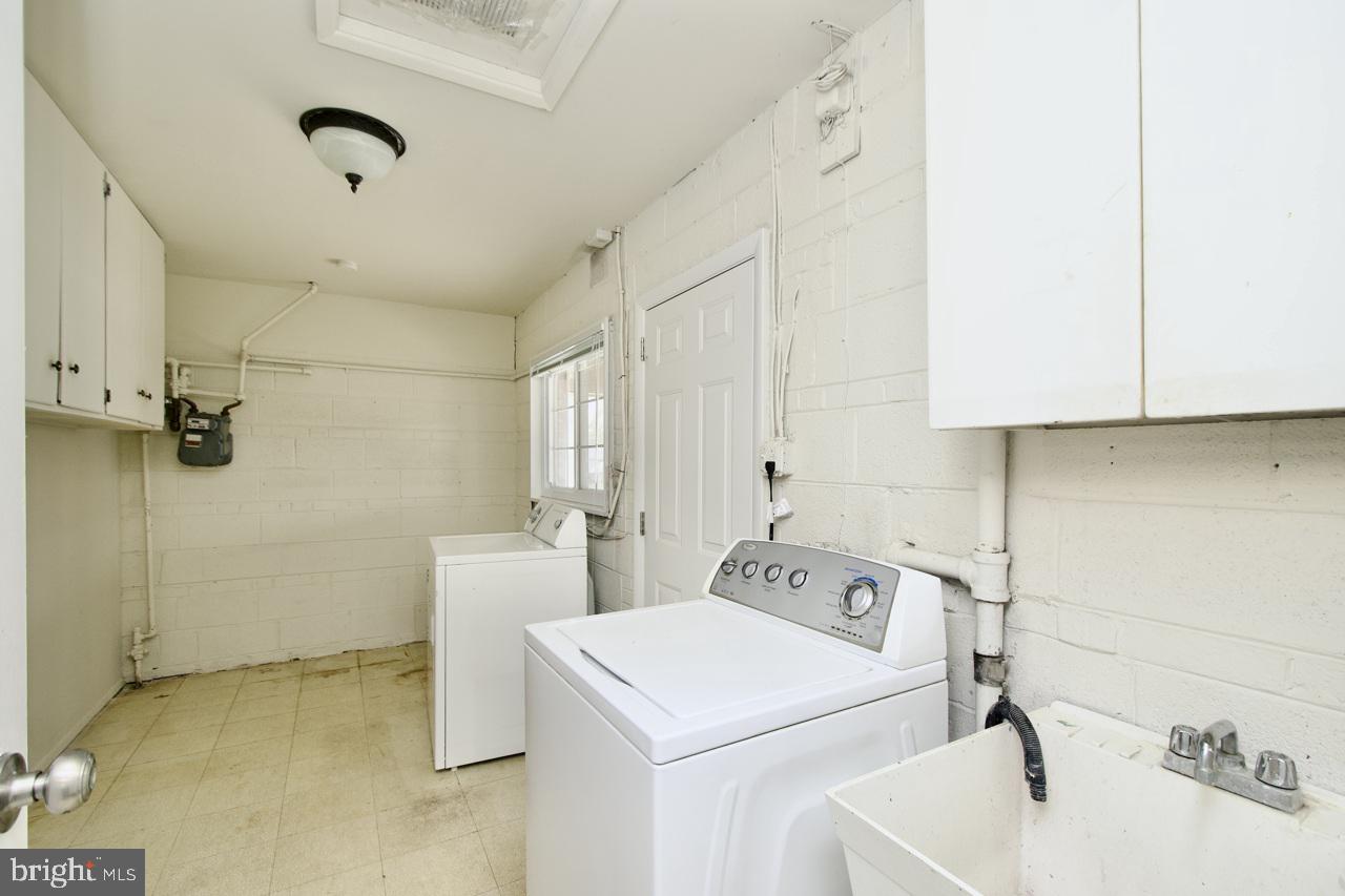 NORTH SPRINGFIELD - Residential