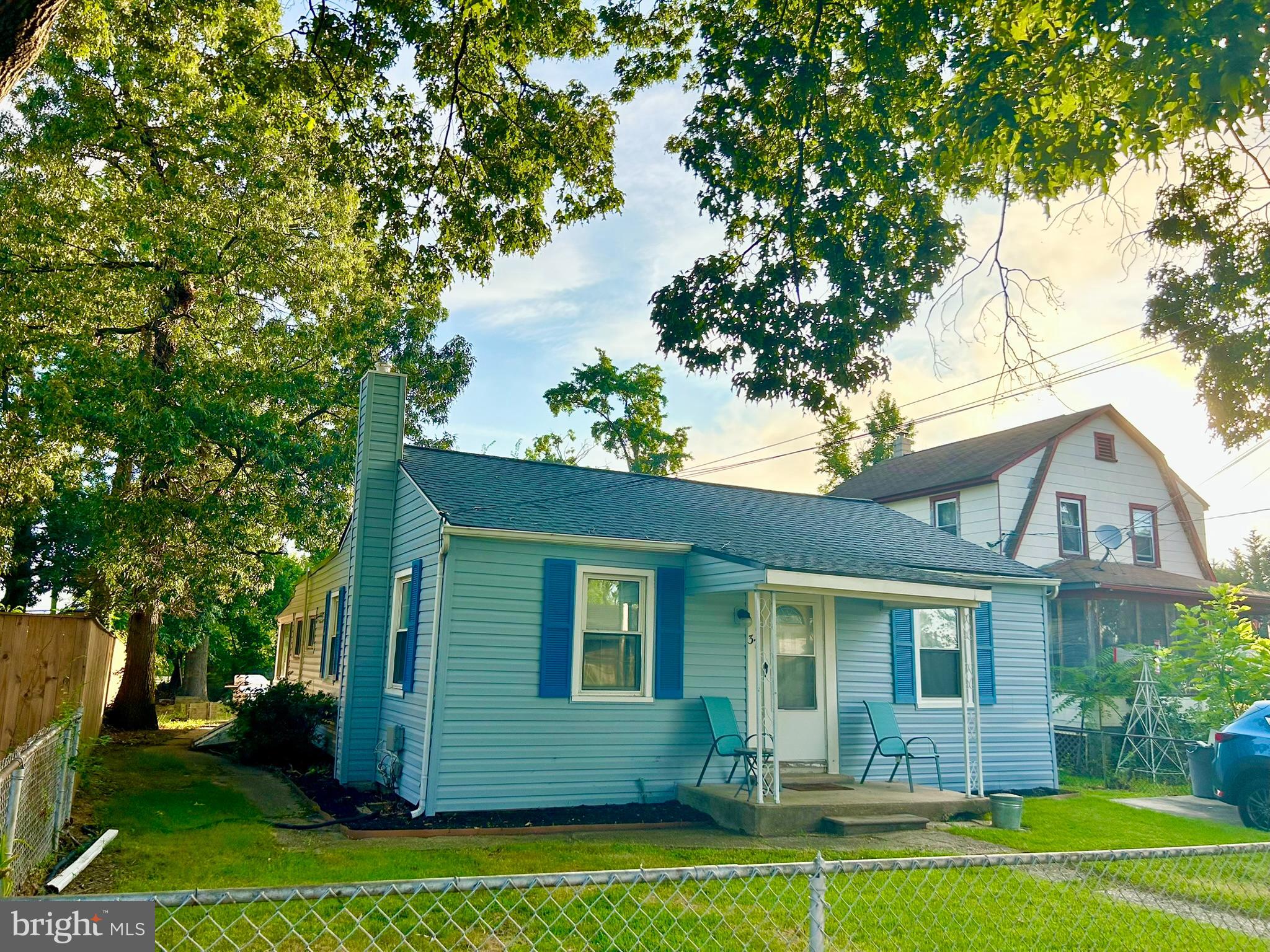 EDGEWATER - Residential