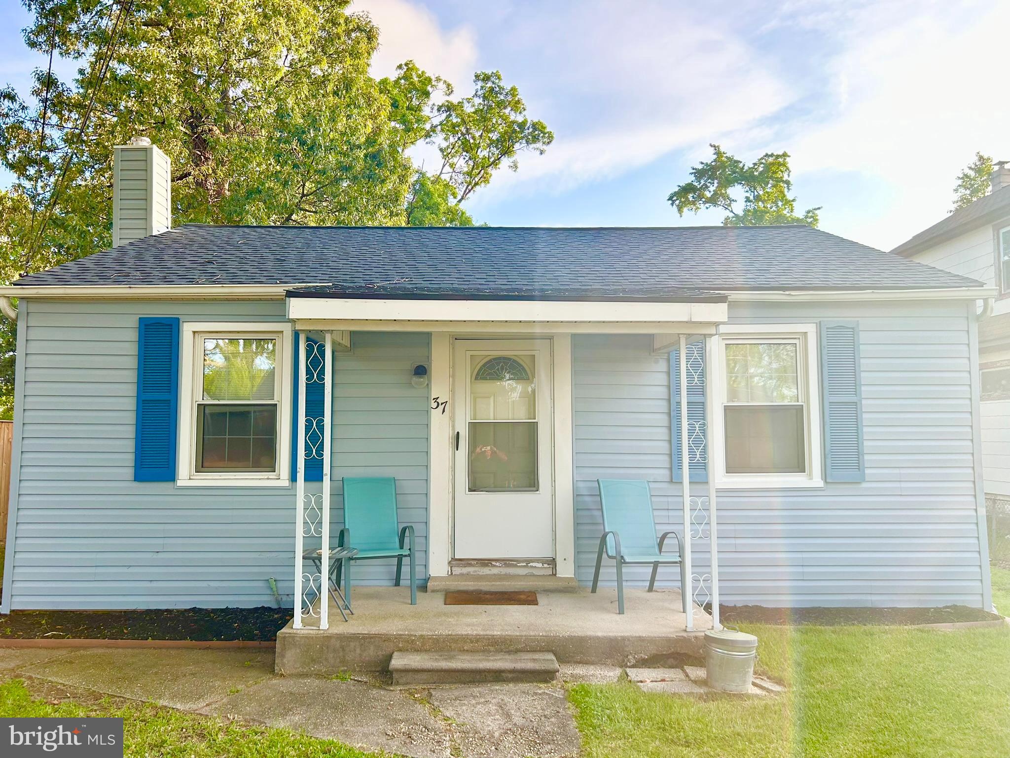 EDGEWATER - Residential