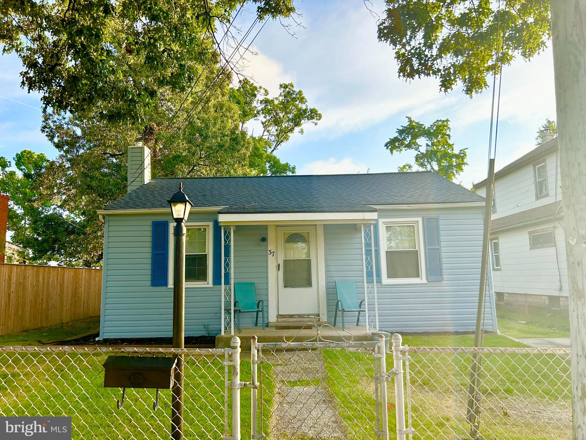 EDGEWATER - Residential