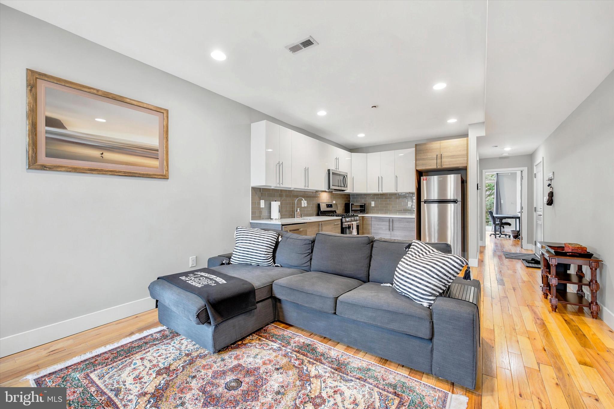 OLDE KENSINGTON - Residential
