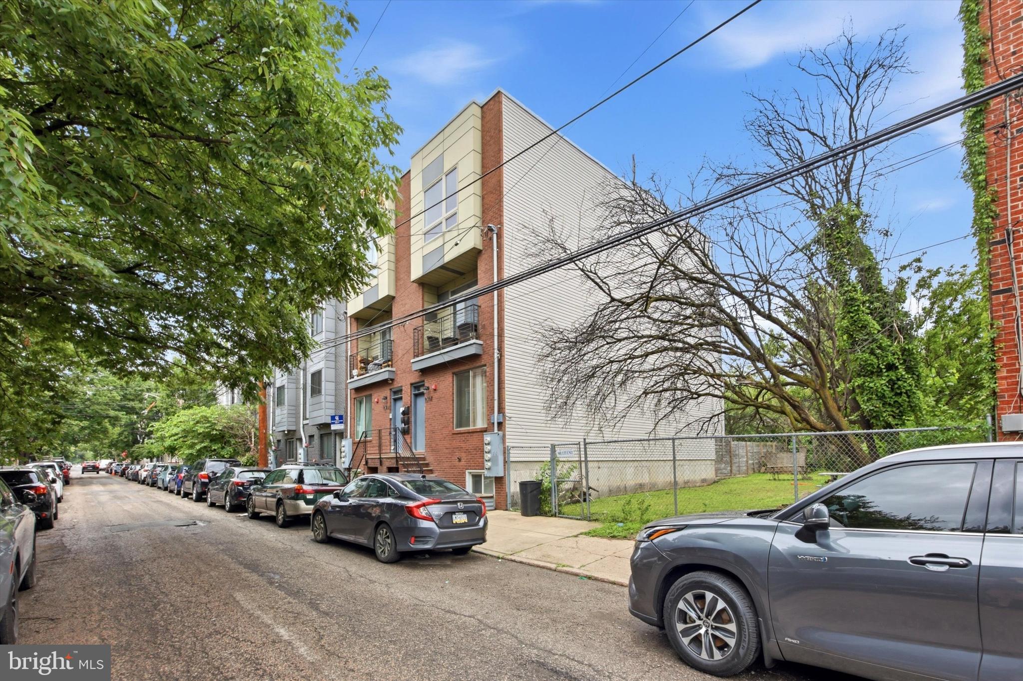 OLDE KENSINGTON - Residential
