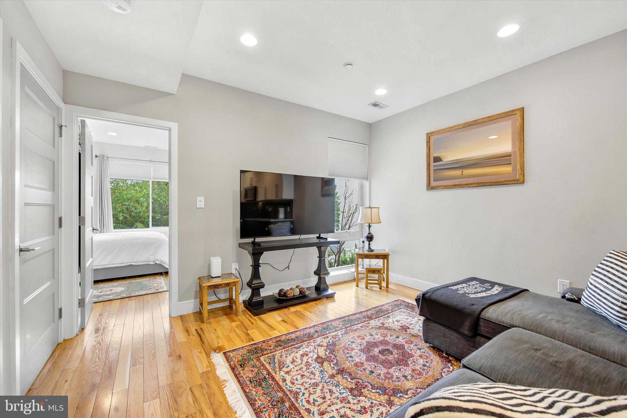 OLDE KENSINGTON - Residential