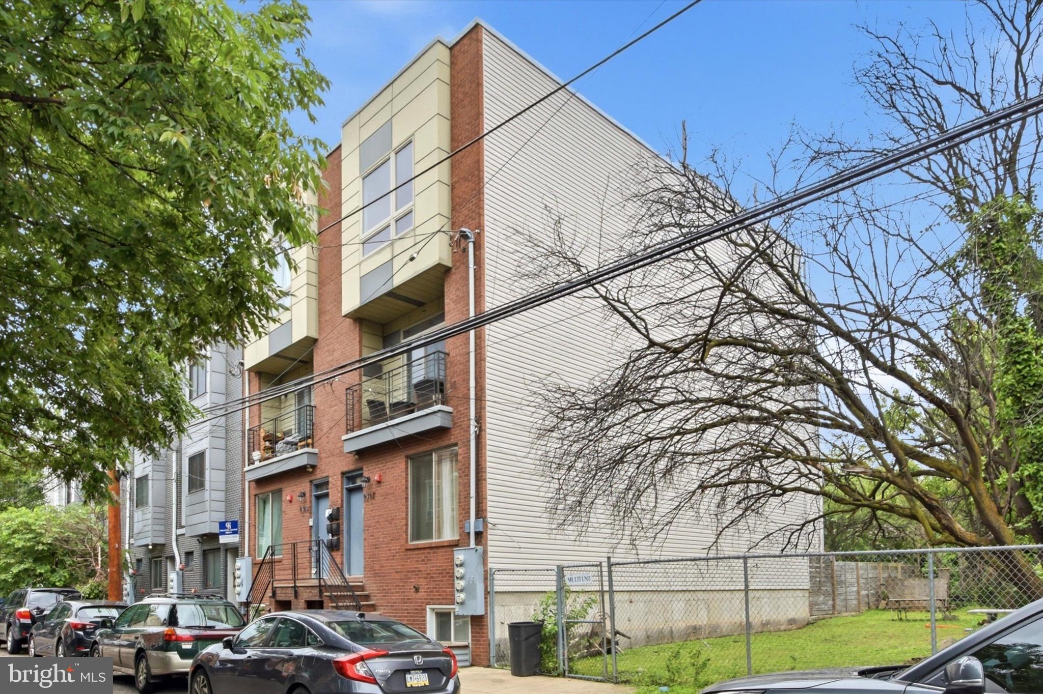 OLDE KENSINGTON - Residential