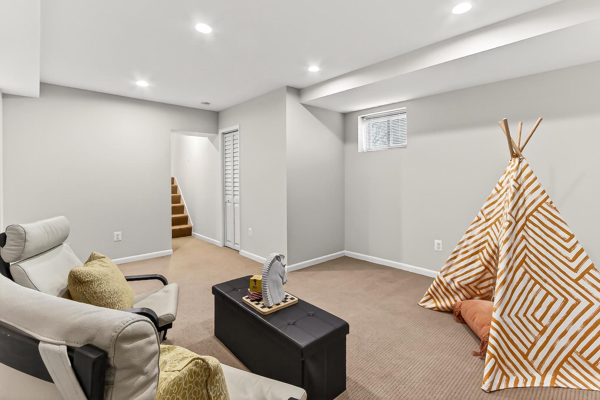 SLEEPY HOLLOW ESTATES - Residential