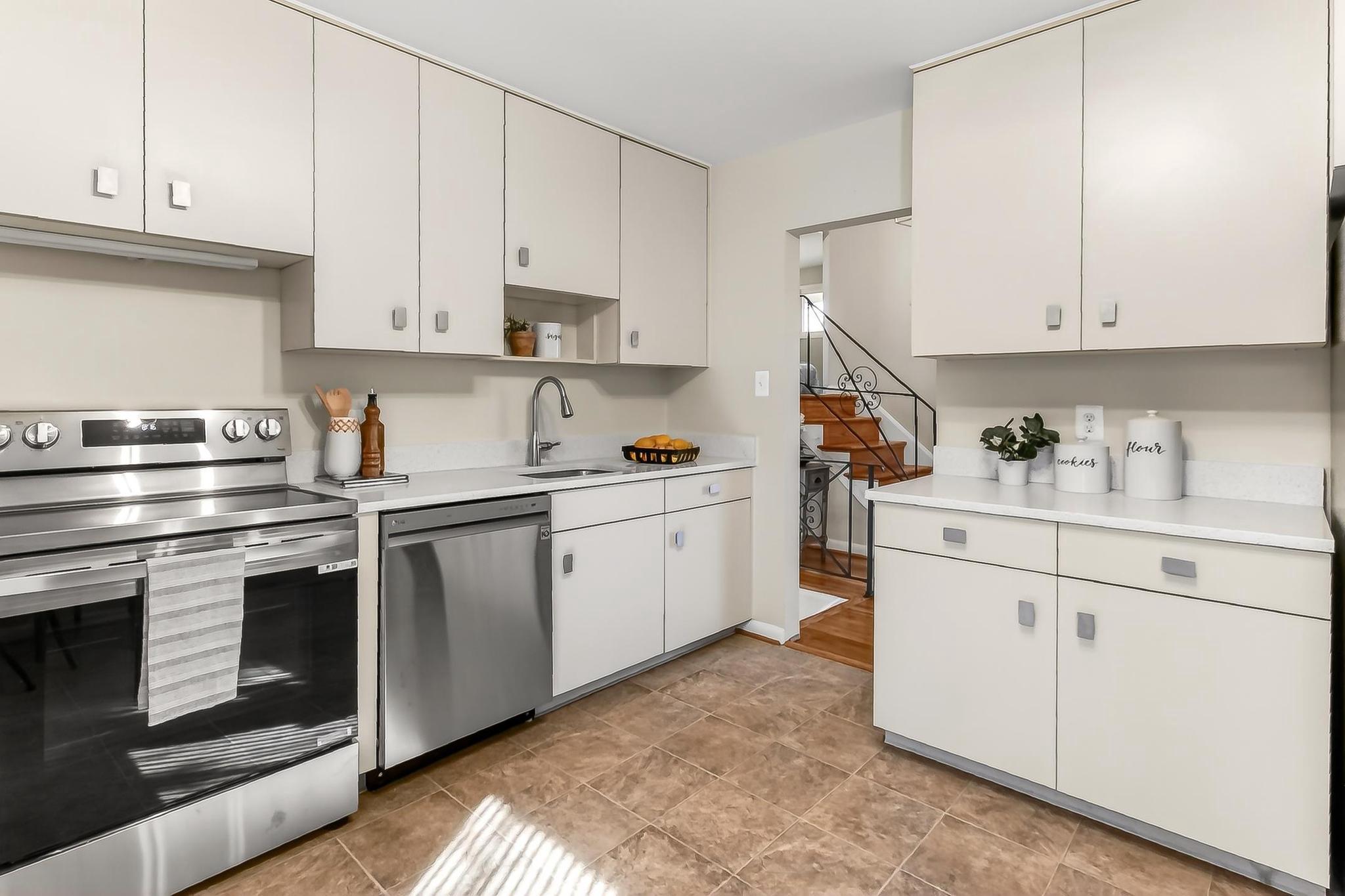 SLEEPY HOLLOW ESTATES - Residential