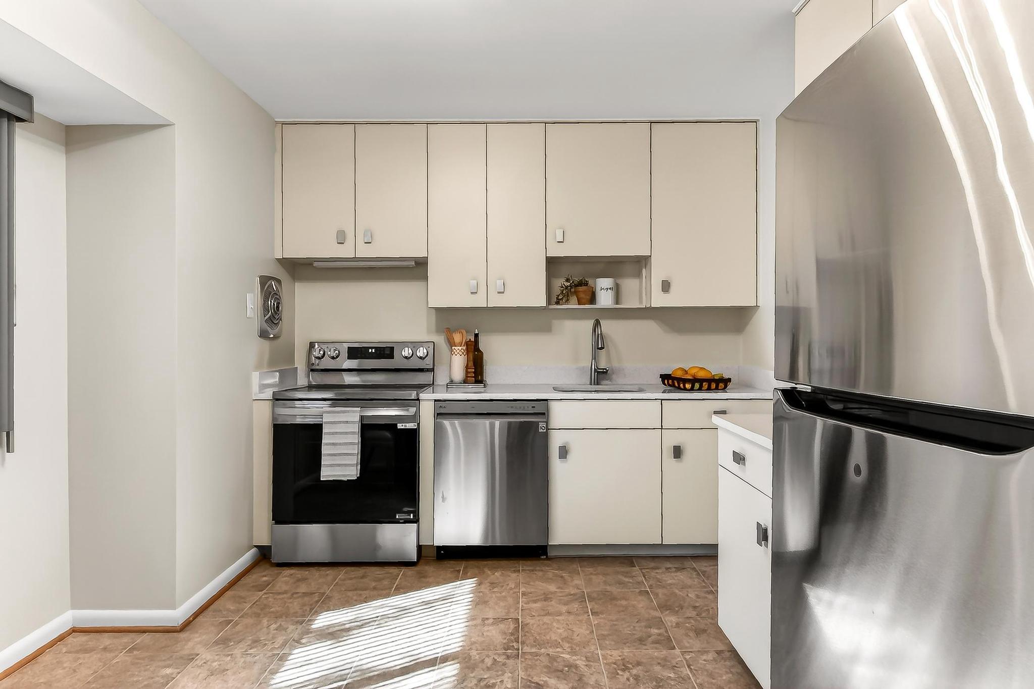 SLEEPY HOLLOW ESTATES - Residential
