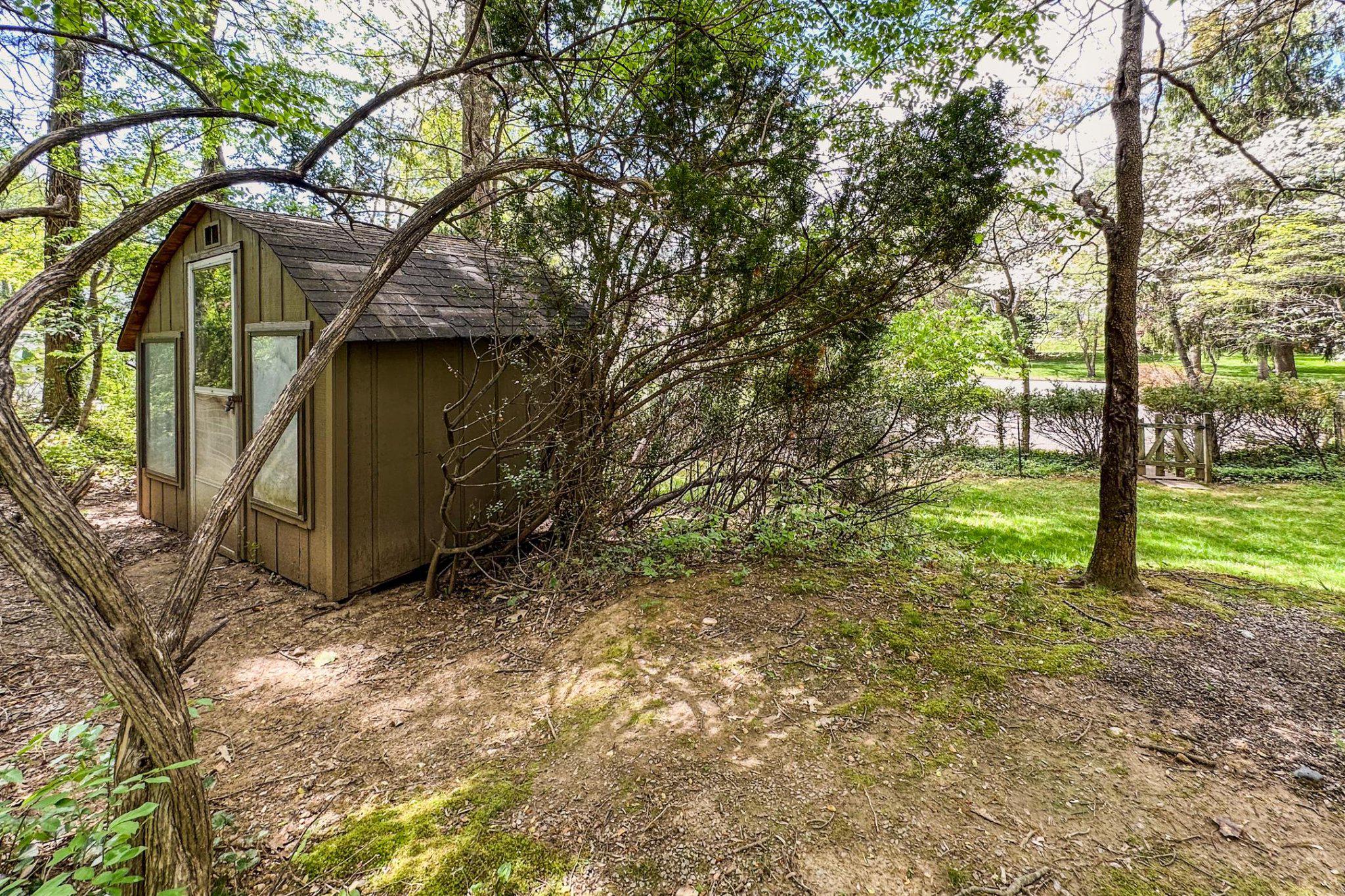 SLEEPY HOLLOW ESTATES - Residential