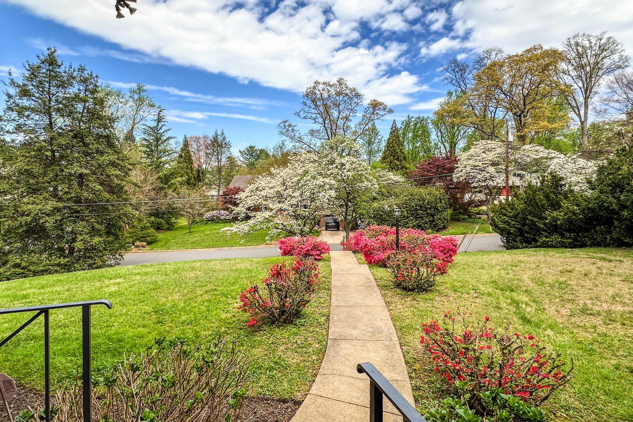 SLEEPY HOLLOW ESTATES - Residential