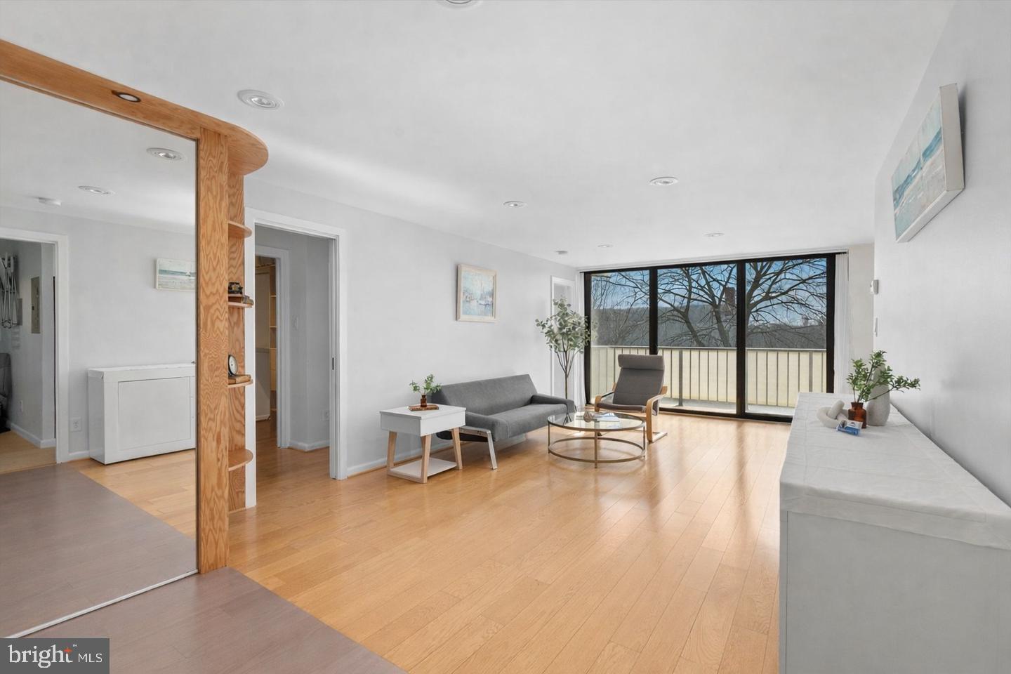 1510 CONDO - Residential