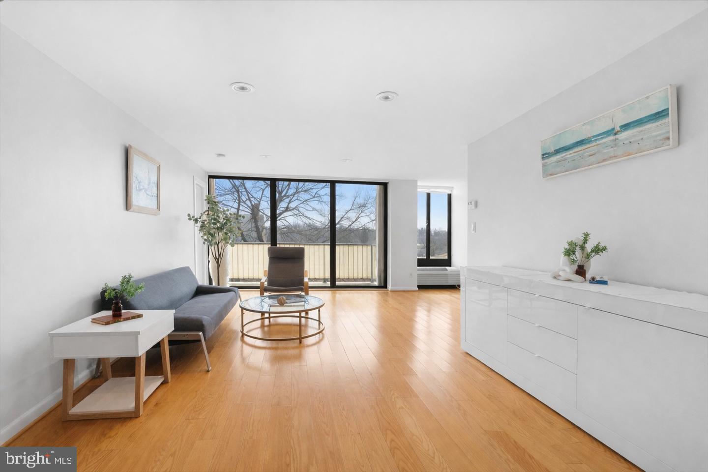 1510 CONDO - Residential